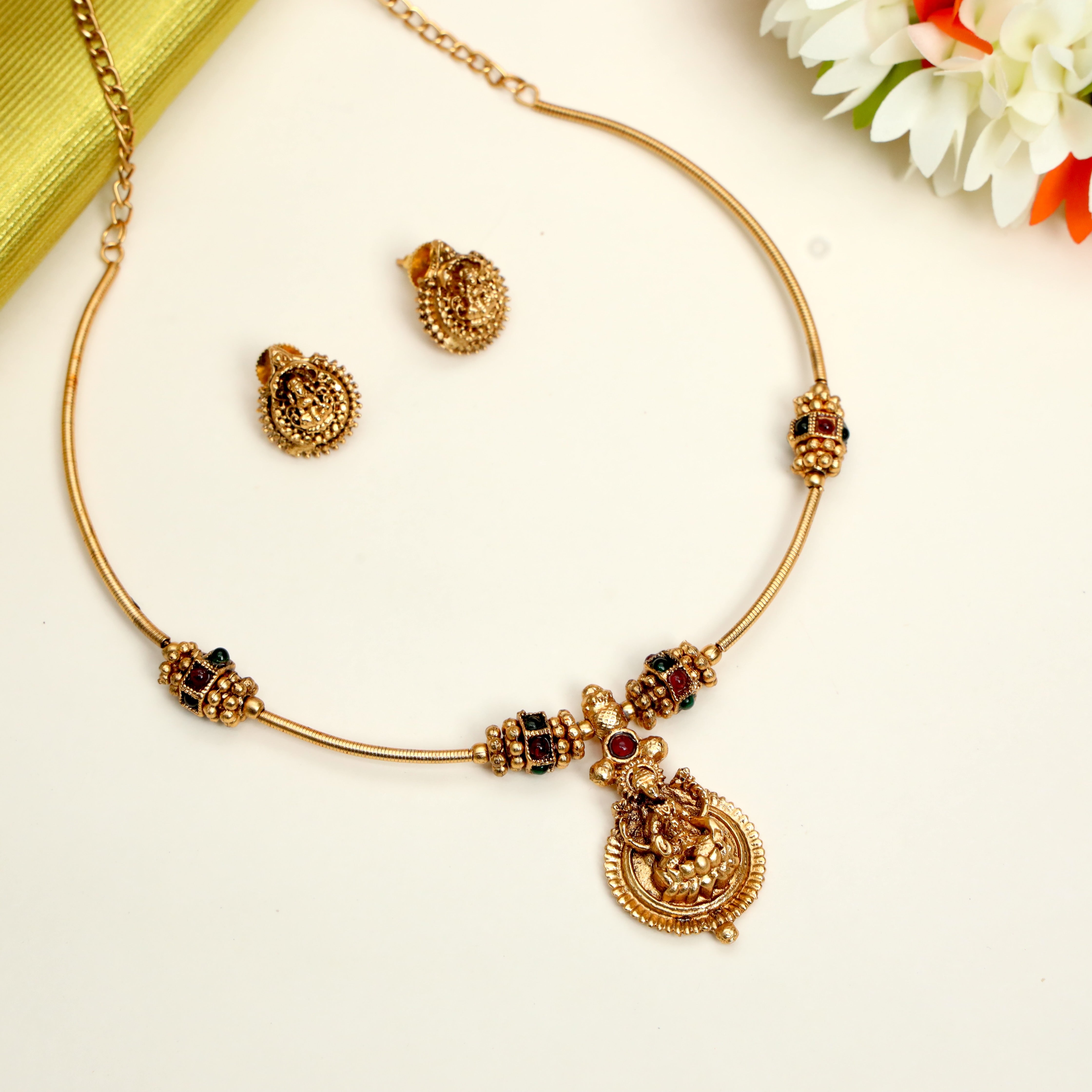 Budget Friendly Matte Finish Kemp Lakshmi Hasli Set