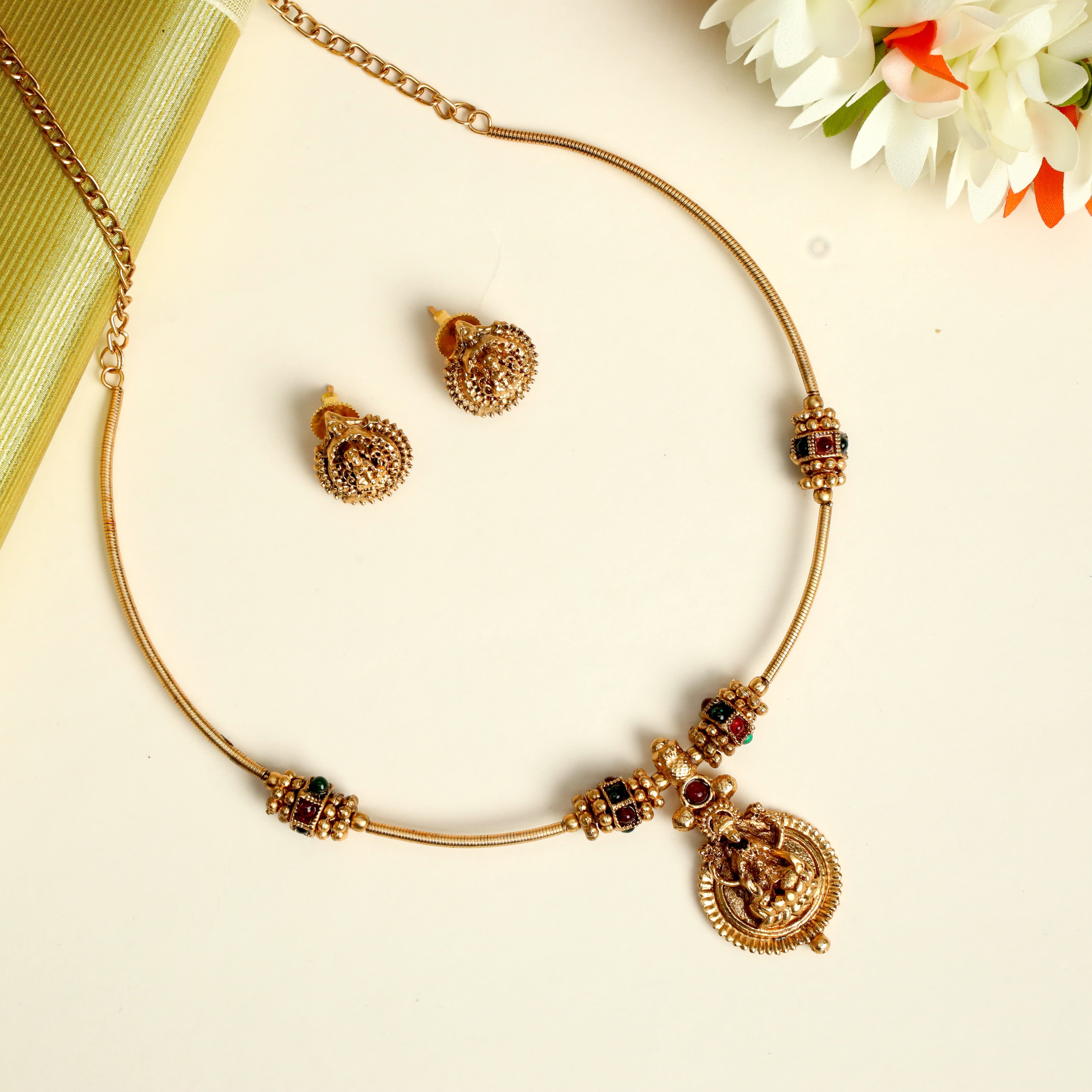 Budget Friendly Matte Finish Kemp Lakshmi Hasli Set