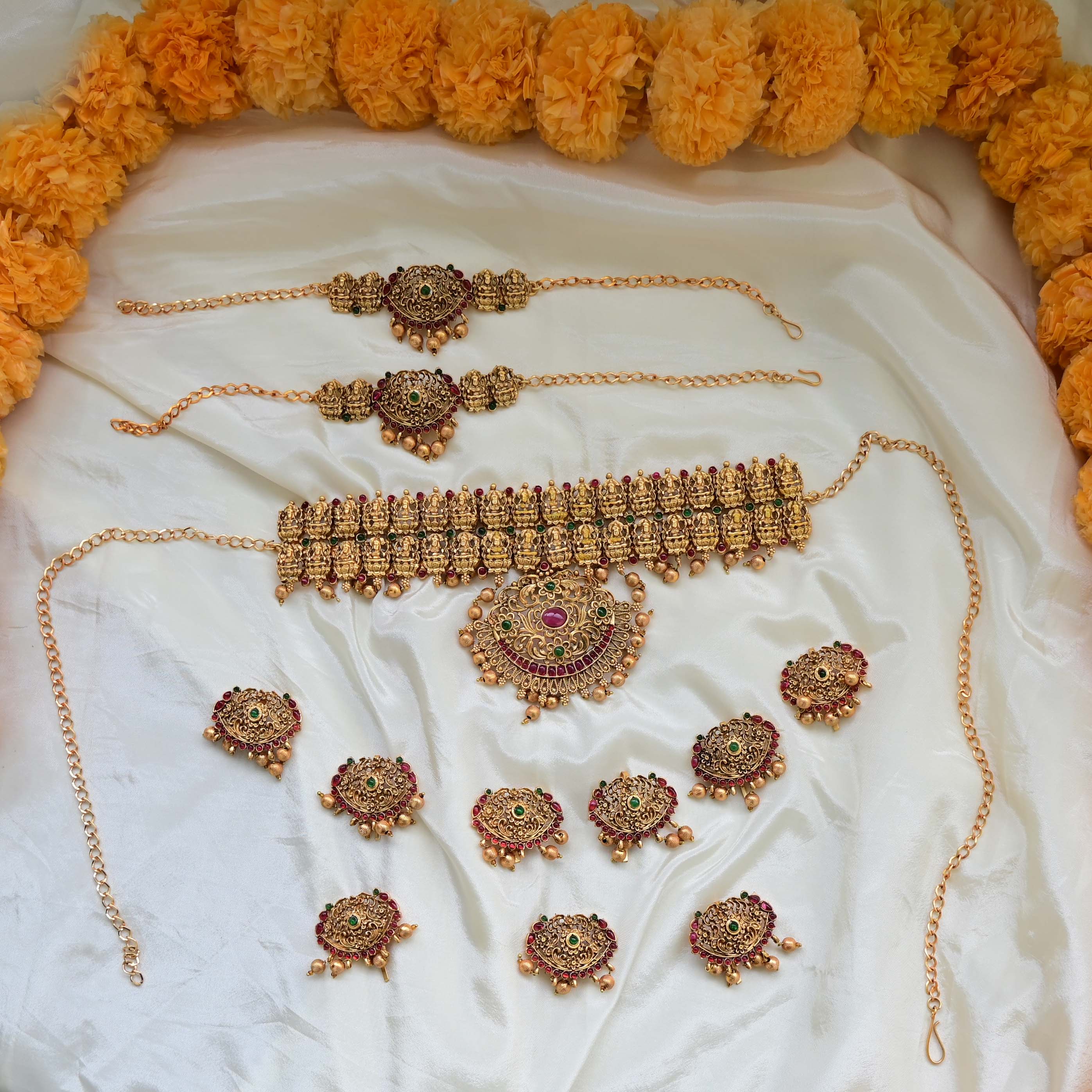 Elegant Matte Finish Two-Line Lakshmi Kemp Full Bridal Set: Affordable and Exquisite