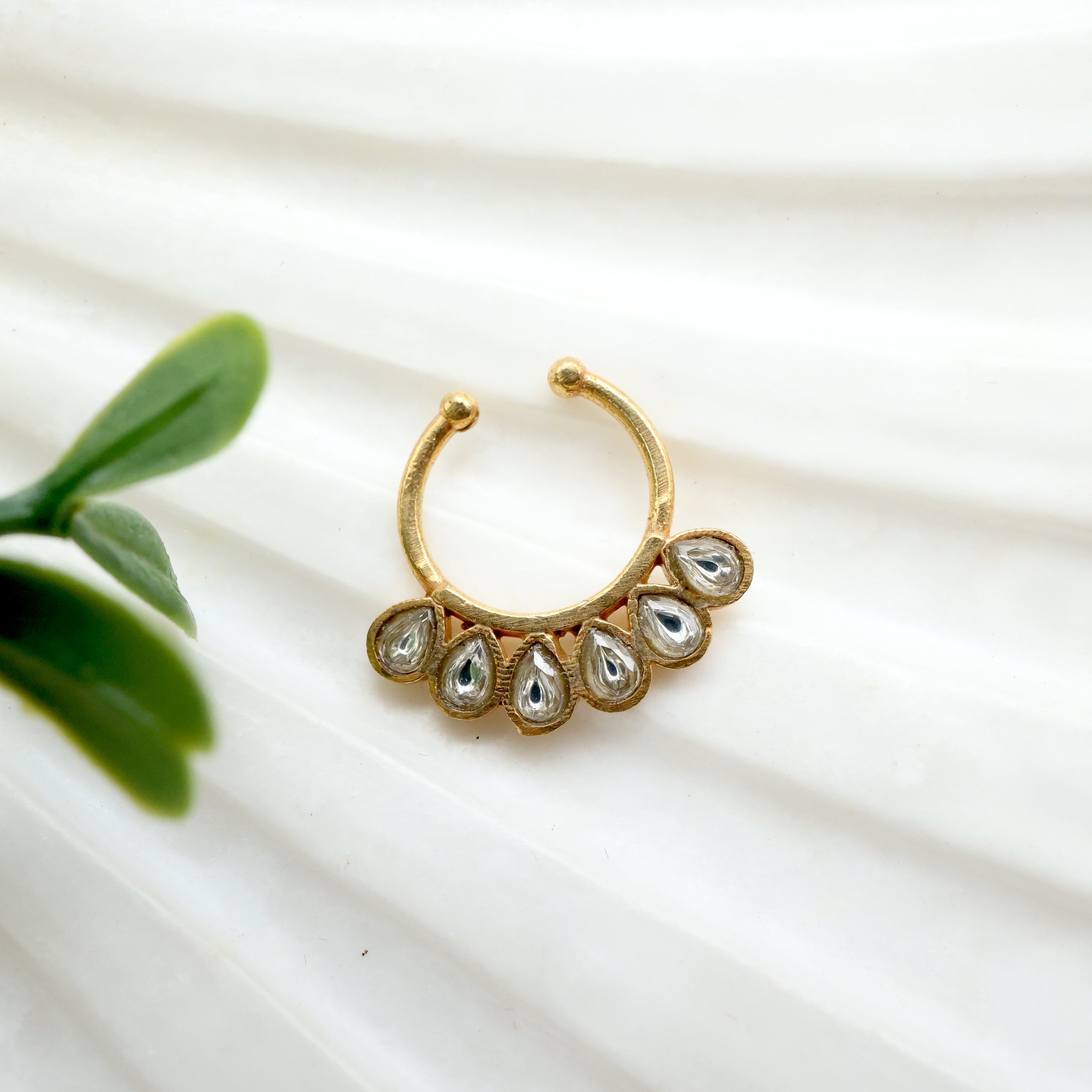 ANTIQUE GOLD THILAK DROPS SEPTUM RING - WHITE