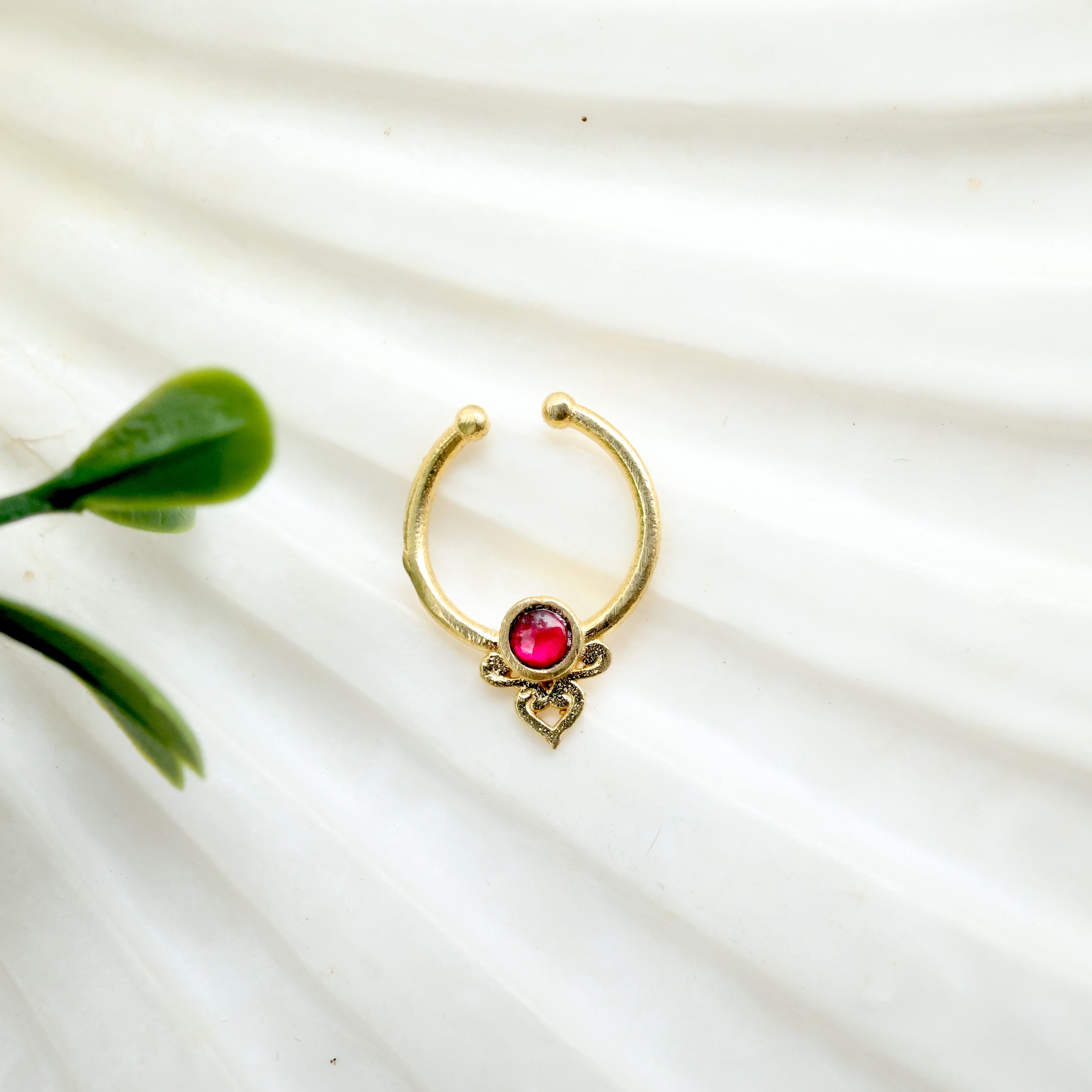 JADAU KUNDAN DREAM DOT SEPTUM NOSE RING (RUBY) - NO PIERCING NEEDED