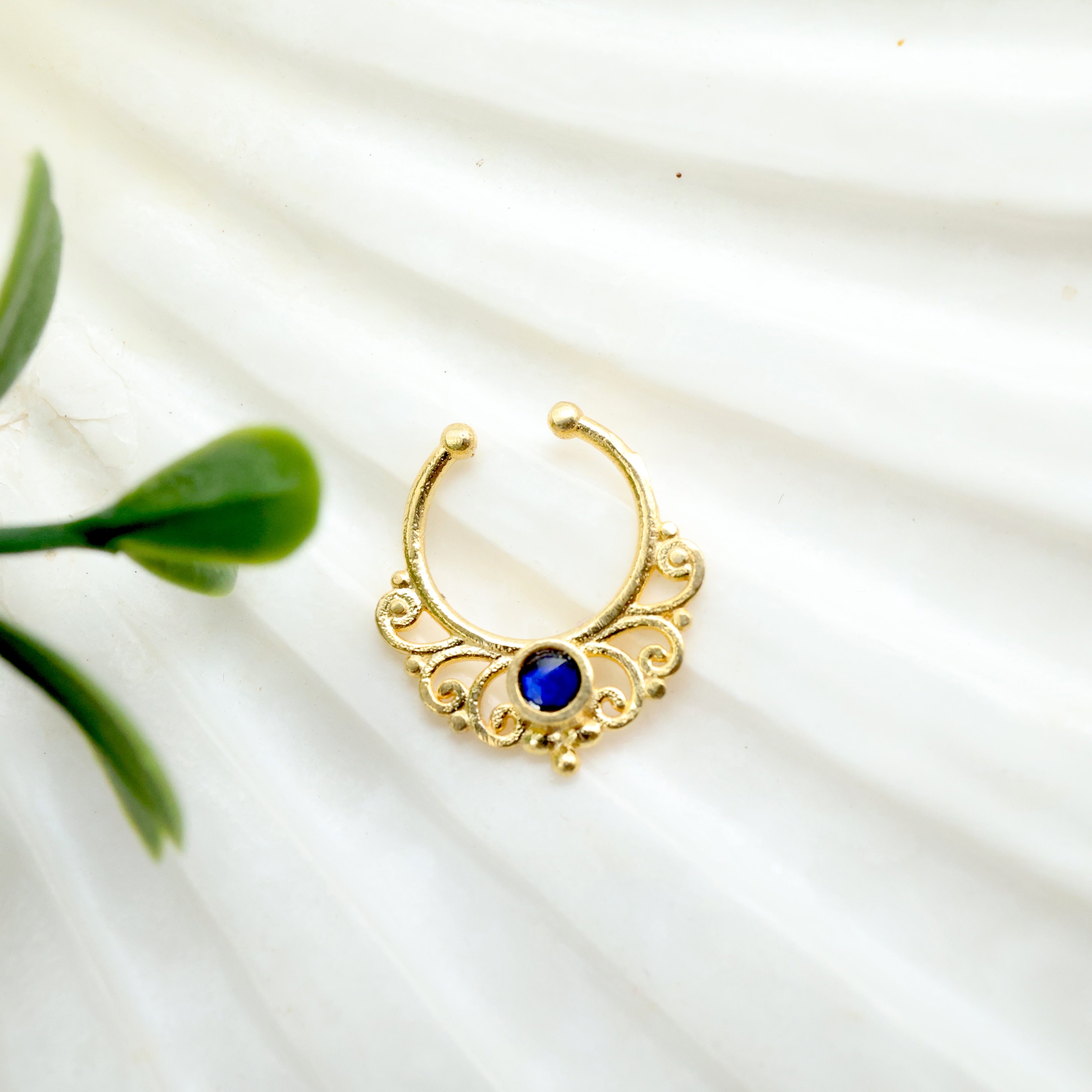 JADAU KUNDAN SINGLE BLUE DOT SEPTUM NOSE RING - NO PIERCING NEEDED