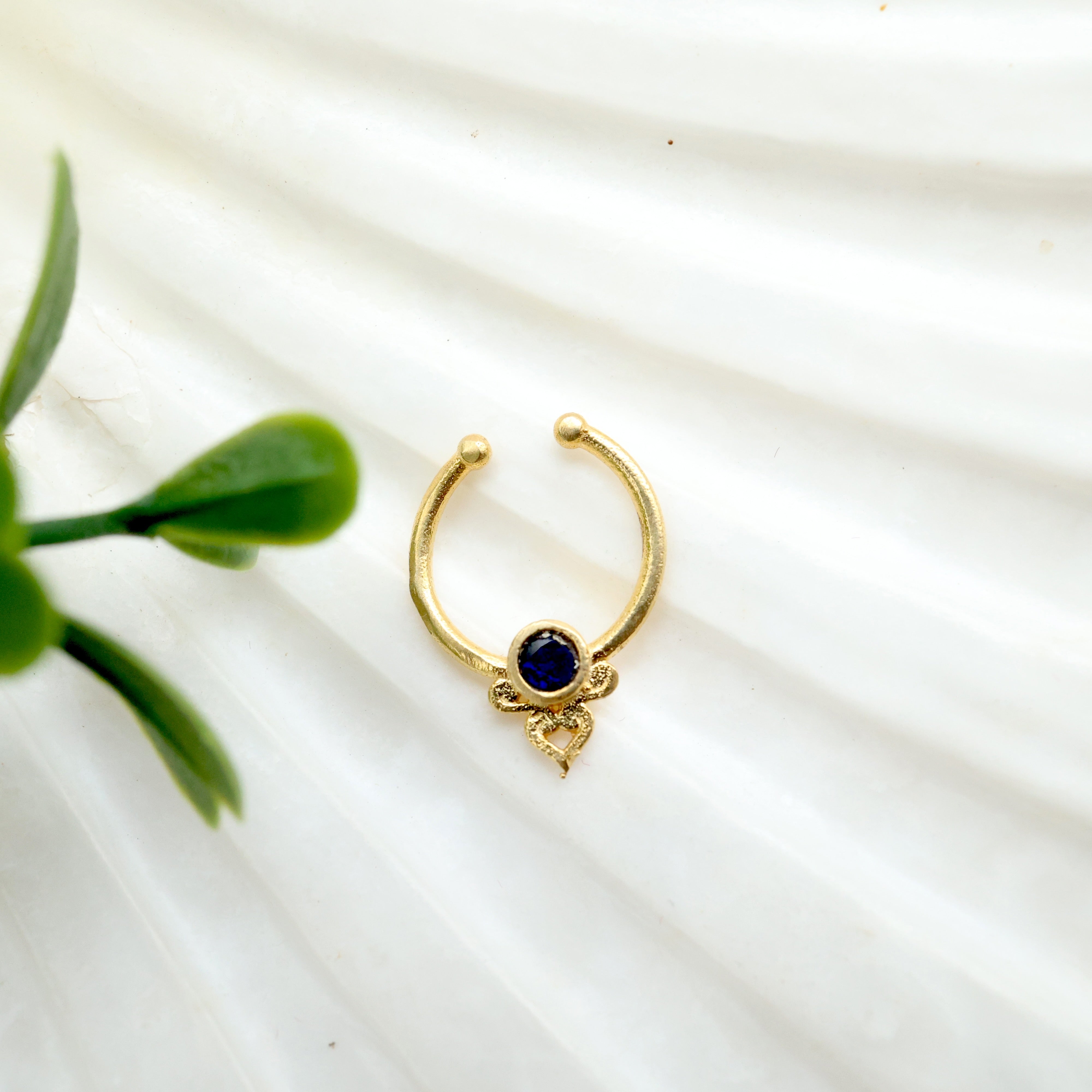 JADAU KUNDAN SINGLE BLUE DOT SEPTUM NOSE RING - NO PIERCING NEEDED