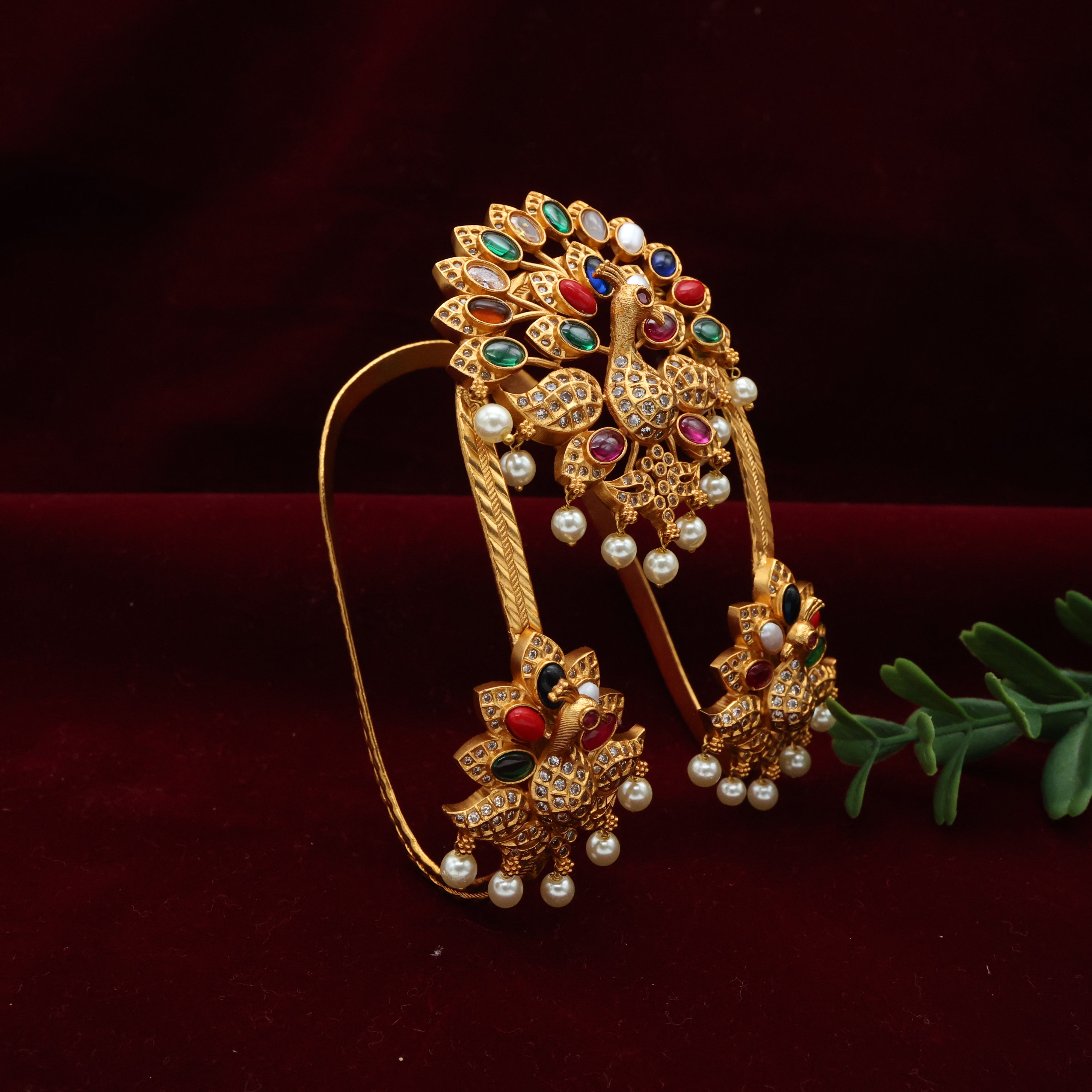 Antique Nagas Open Feathers Navarathna Peacock Single Piece Bridal Vanki