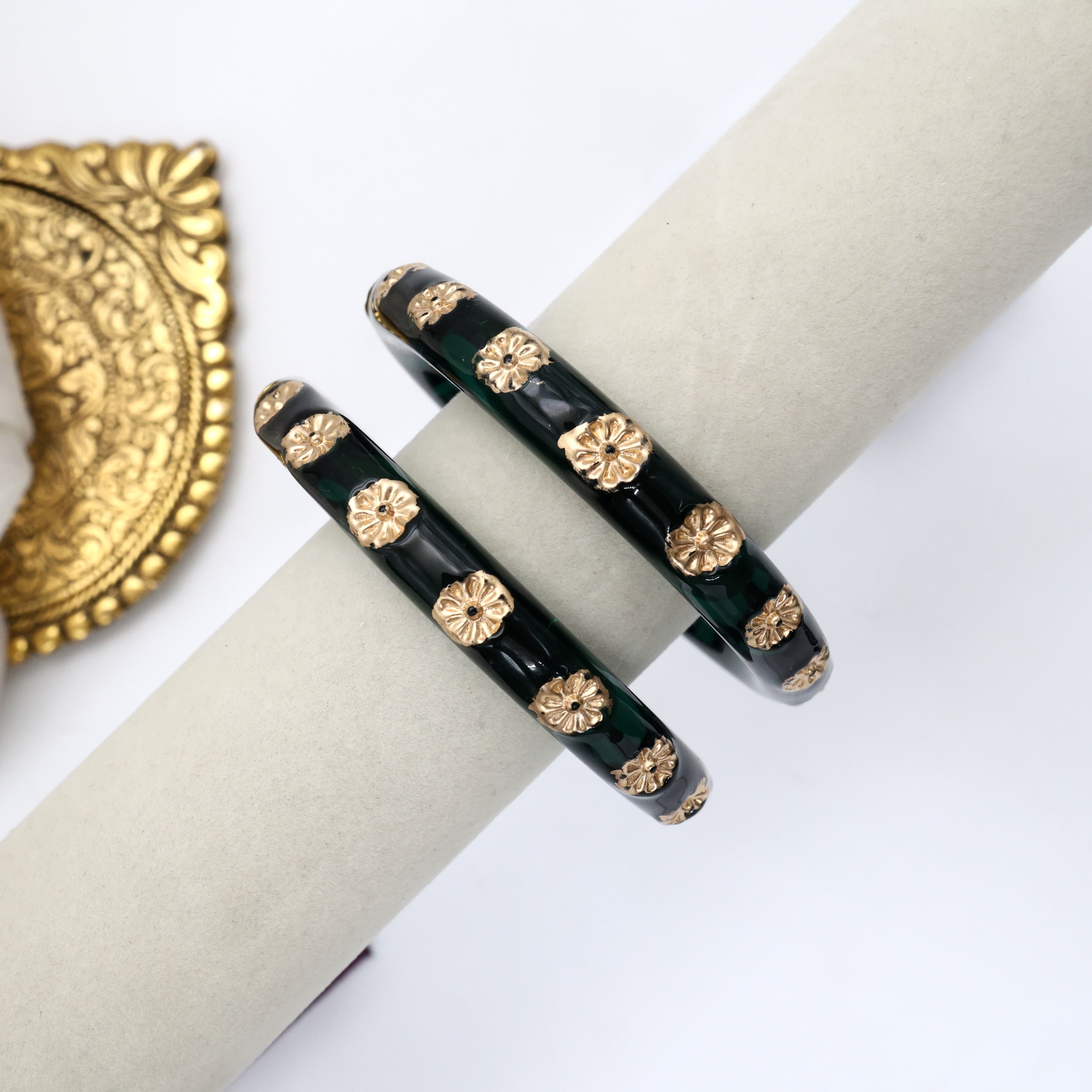 Thick Glass Gold Flower Cut Kada Bangles