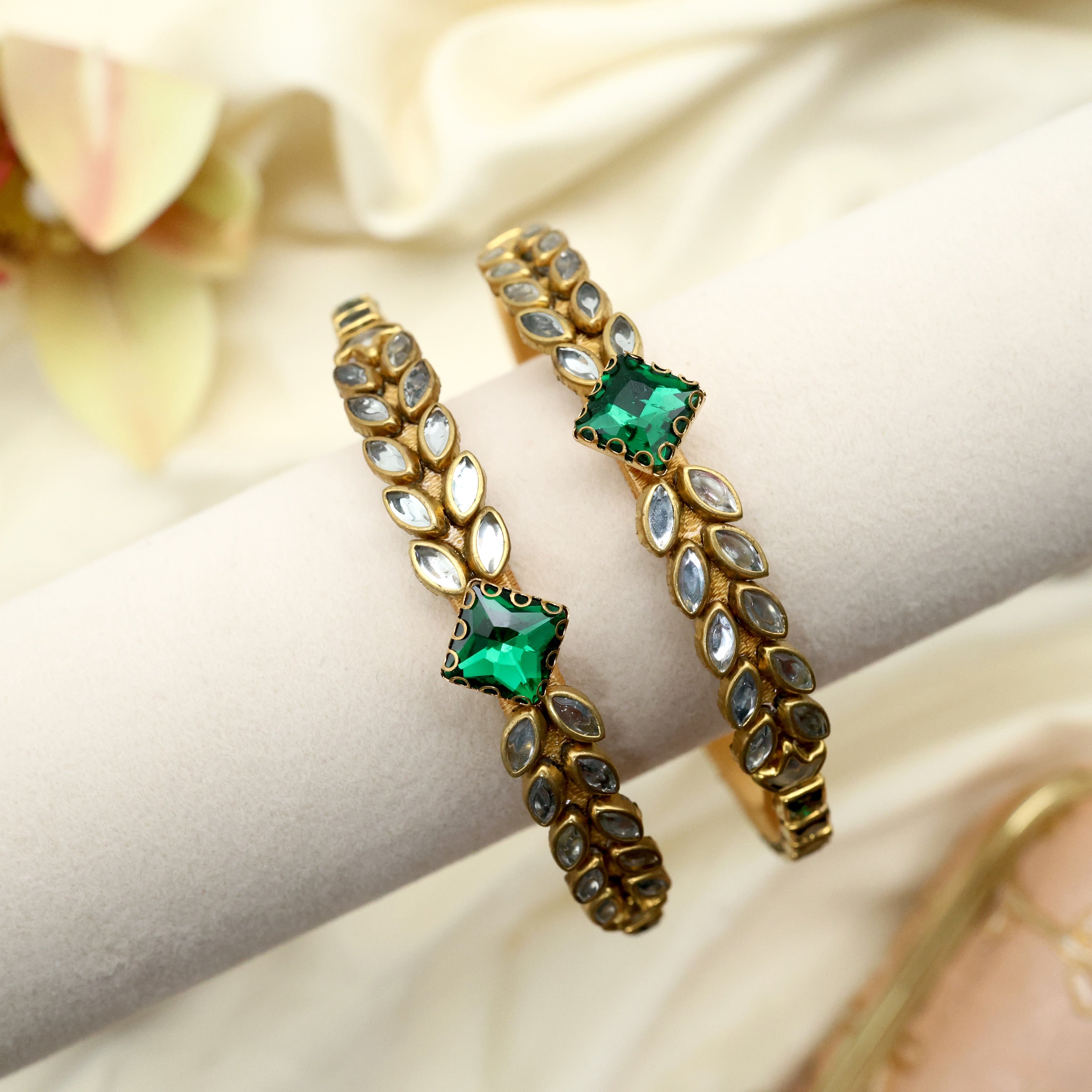HANDMADE SILK THREAD KUNDAN DIAMOND LEAF BANGLES - GREEN