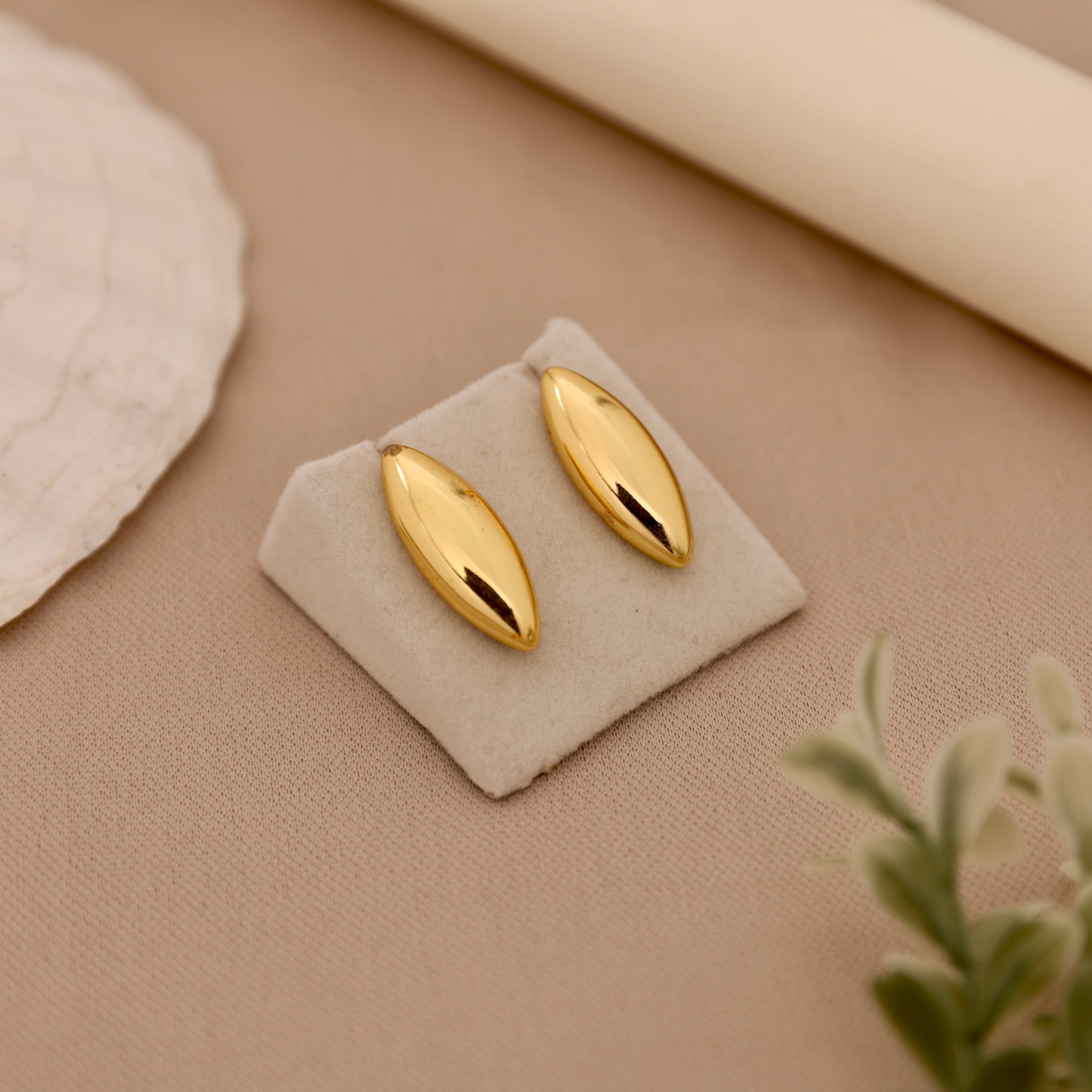 ANTI-TARNISH GOLD TONE EARRINGS - BULLETS