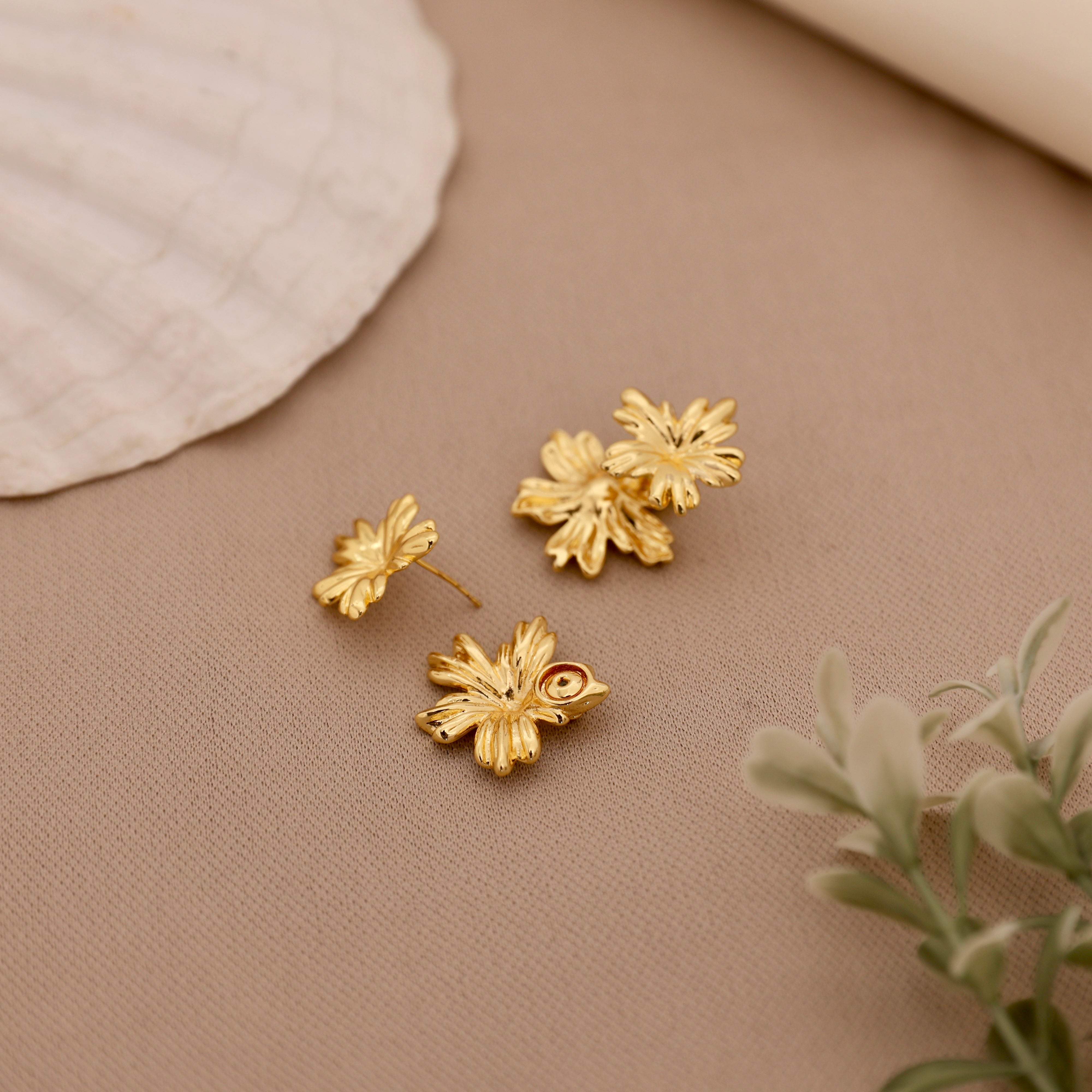 Anti-Tarnish Gold Tone Earrings - Double Side Flower