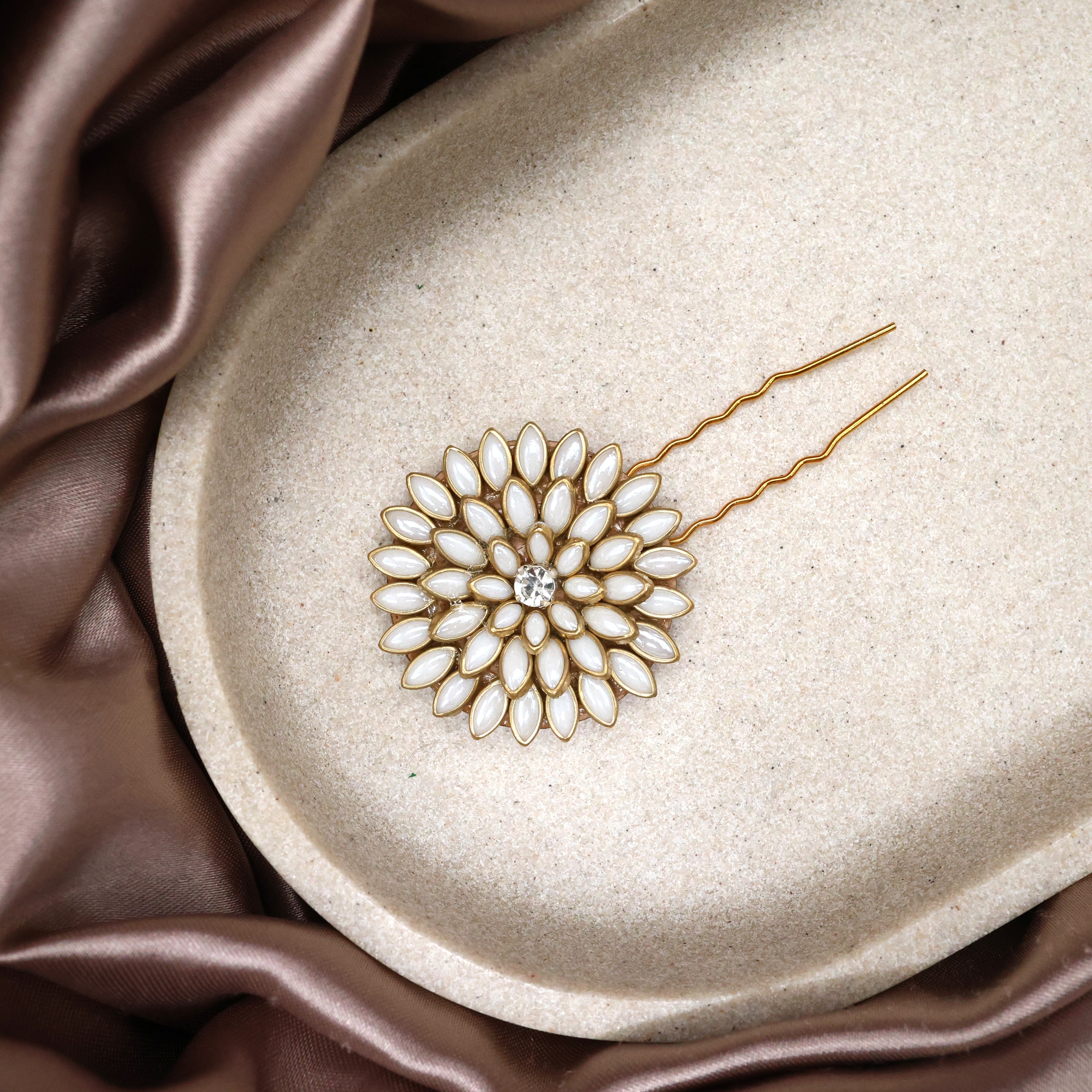 HANDMADE KUNDAN PEARL AD STONE FLOWER HAIR PIN - FLOWER U PIN