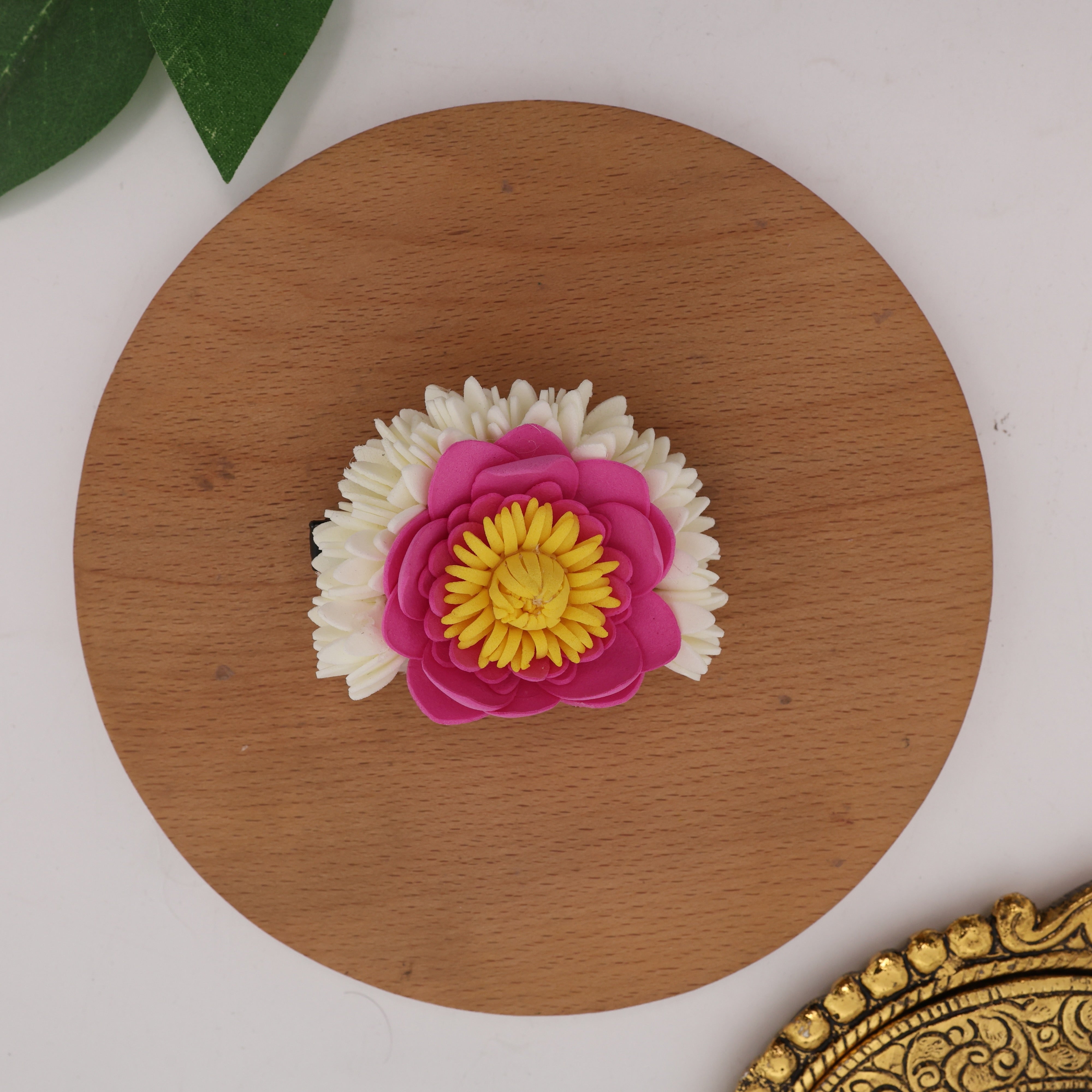 Handmade Foam Reusable Lotus Mullai Alligator Clip
