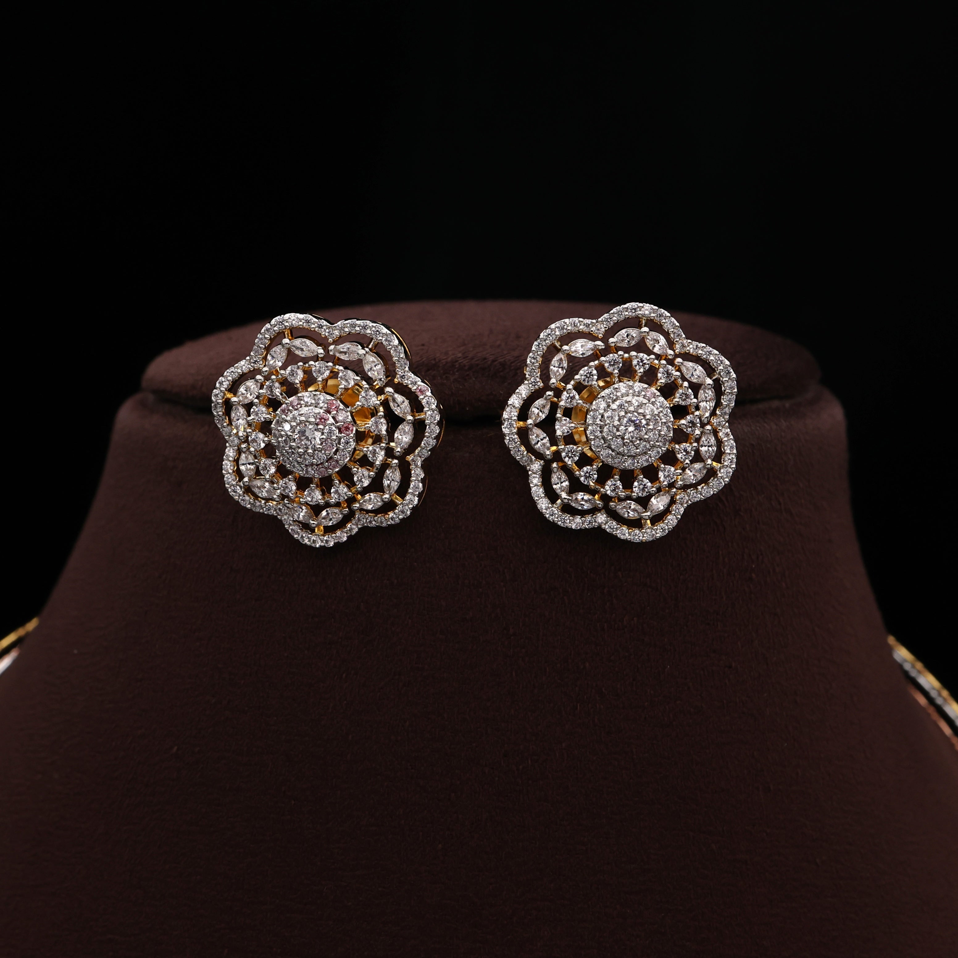 Diamond Look Premium Poo Kolam Flower Pendant 3 Tone Hasli Set