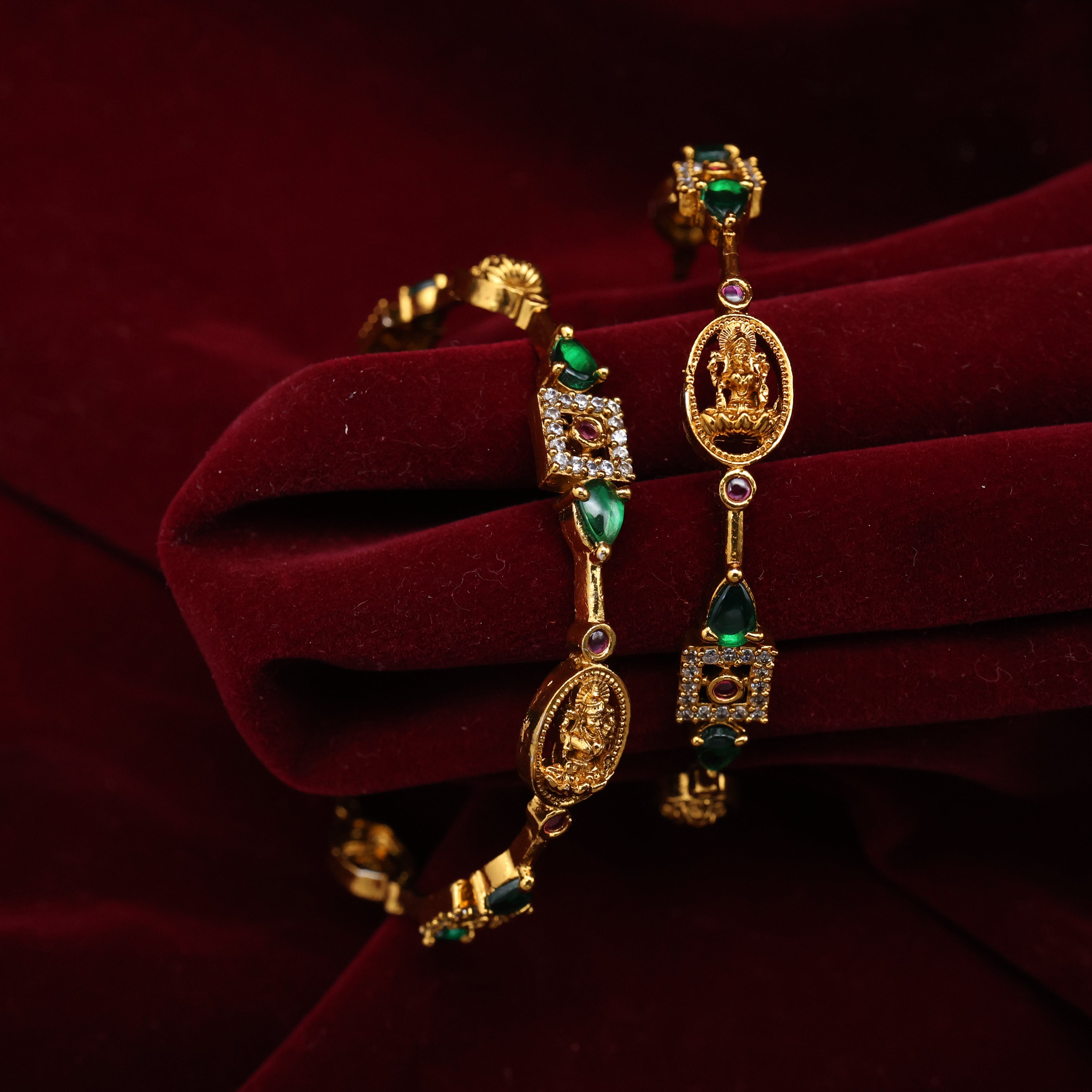 AD Sleek Oval Lakshmi Bangles