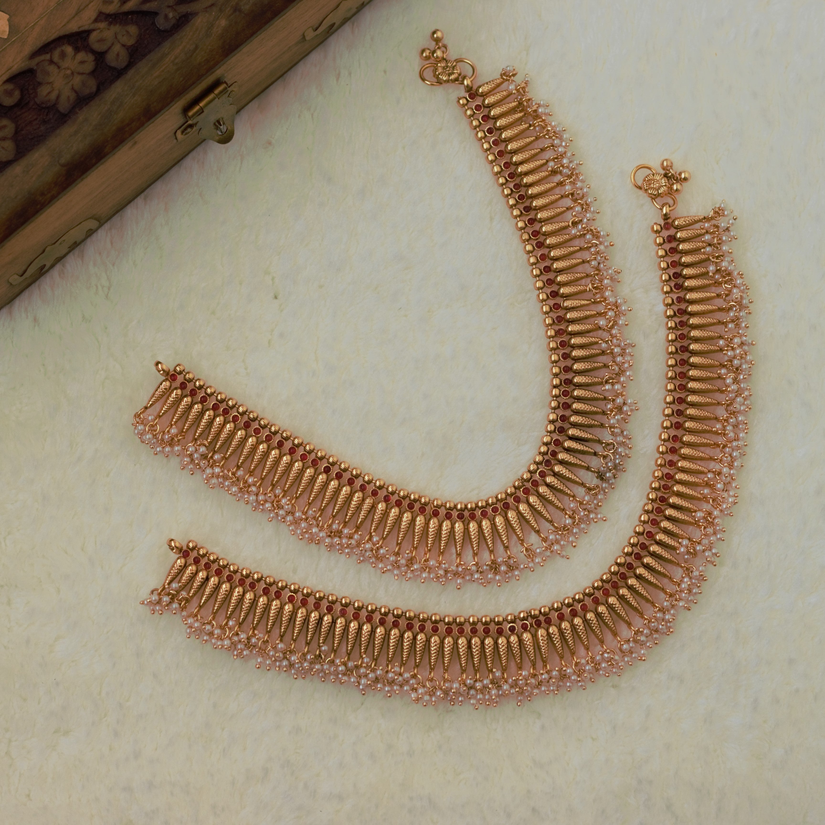 Antique Gold Heavy Mulla Mottu Kemp Bridal Anklets/Payal