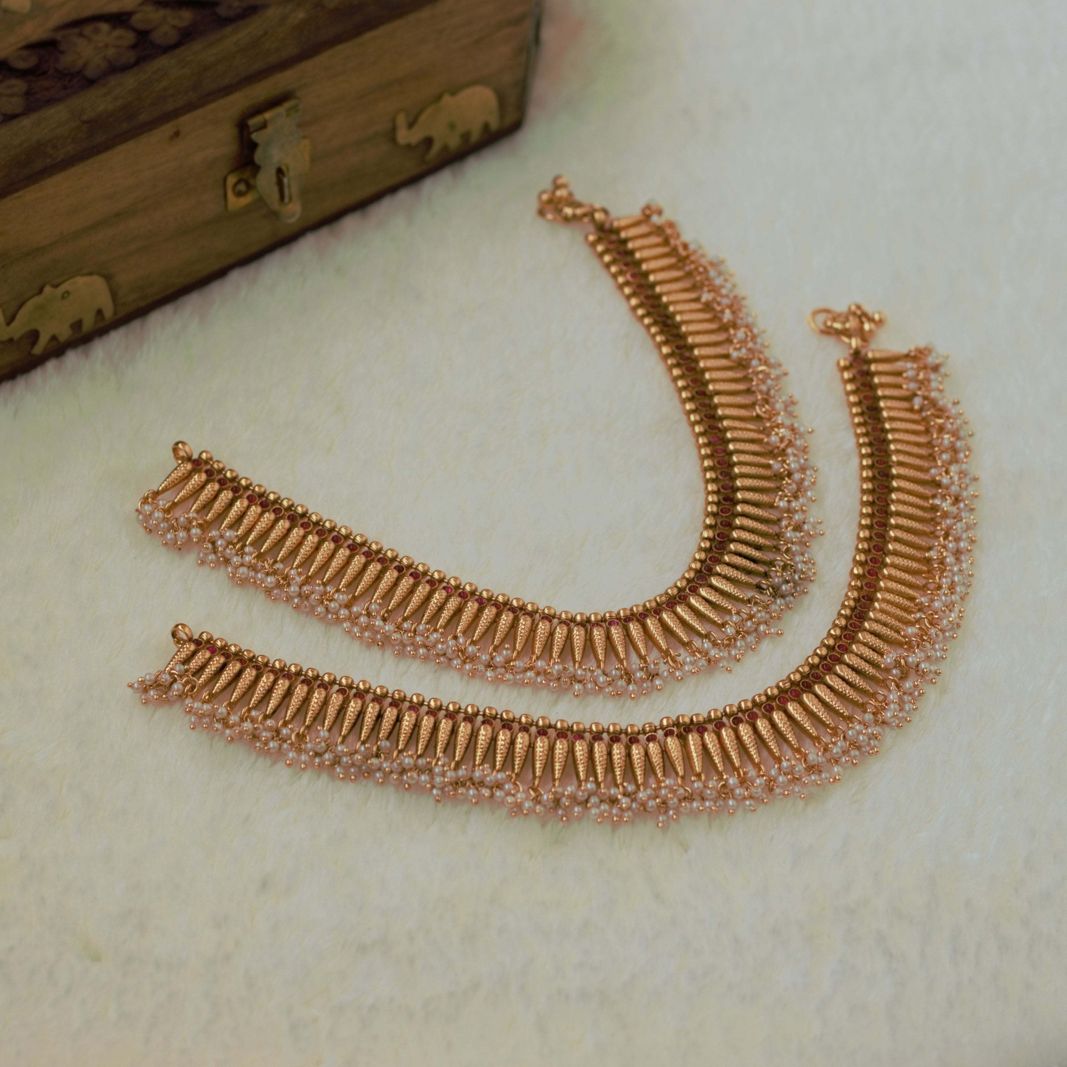 Antique Gold Heavy Mulla Mottu Kemp Bridal Anklets/Payal