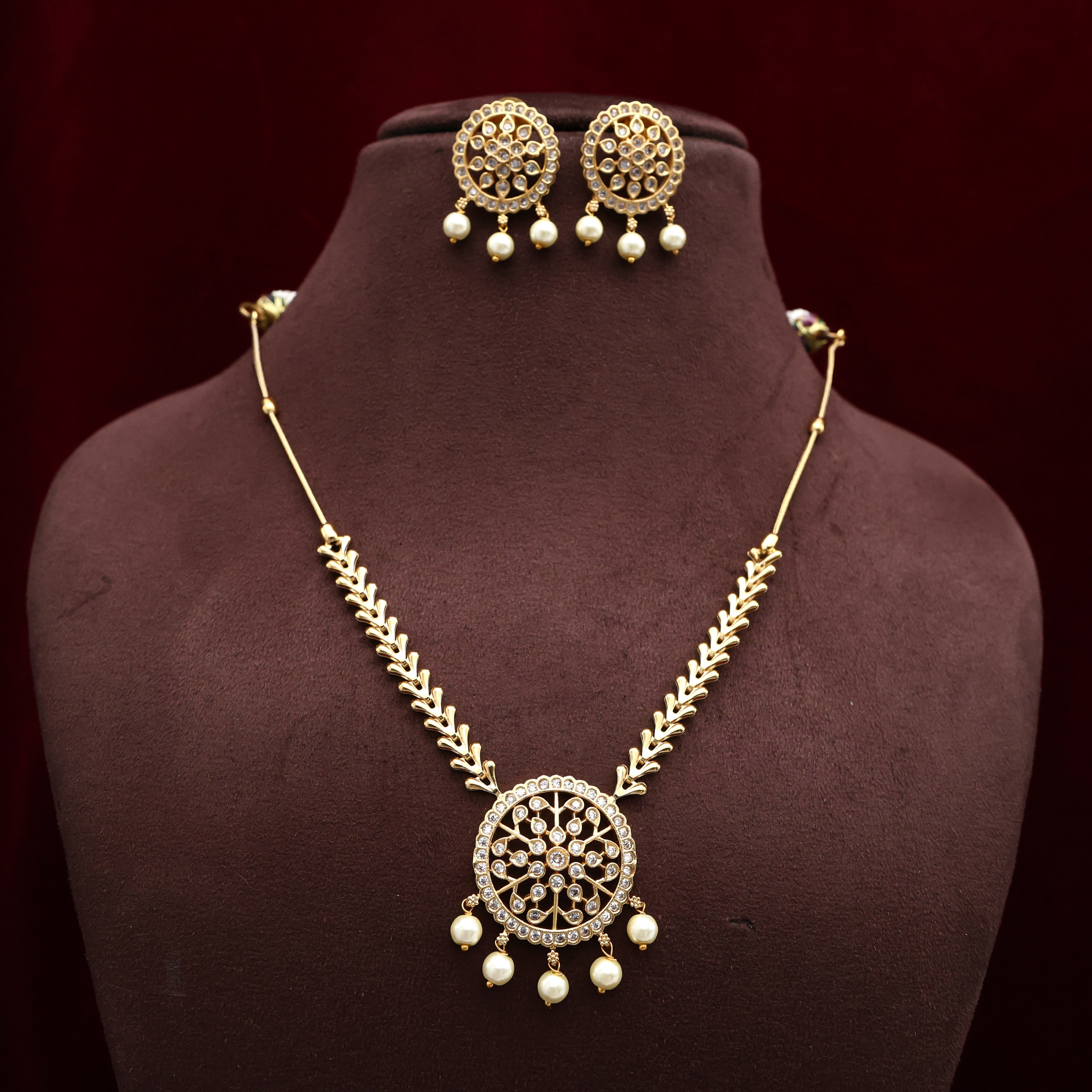 Antique AD Kids Friendly Star Chakra Pendant Lightweight Necklace Set