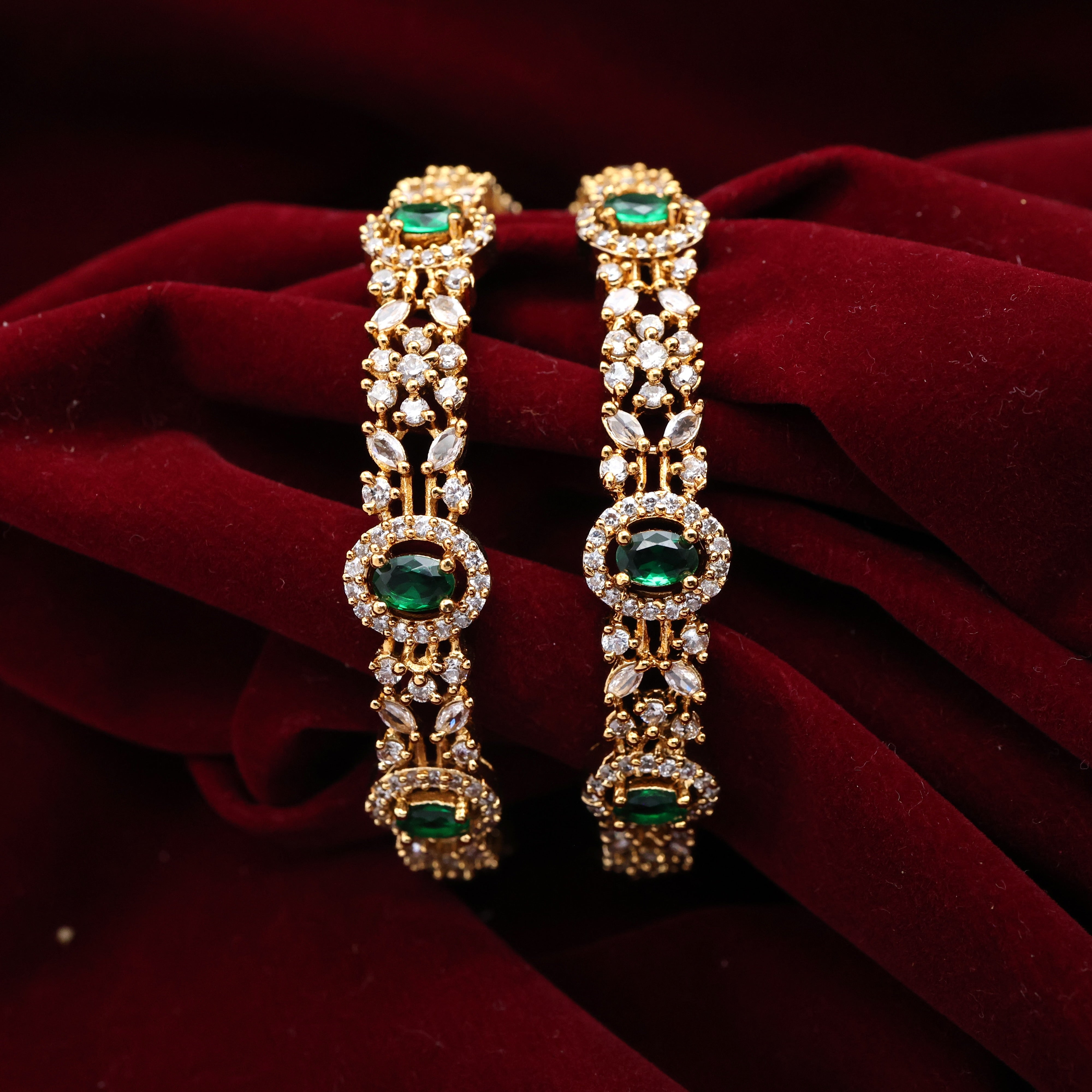 Antique Diamond Look Oval Stone Bangles - Emerald