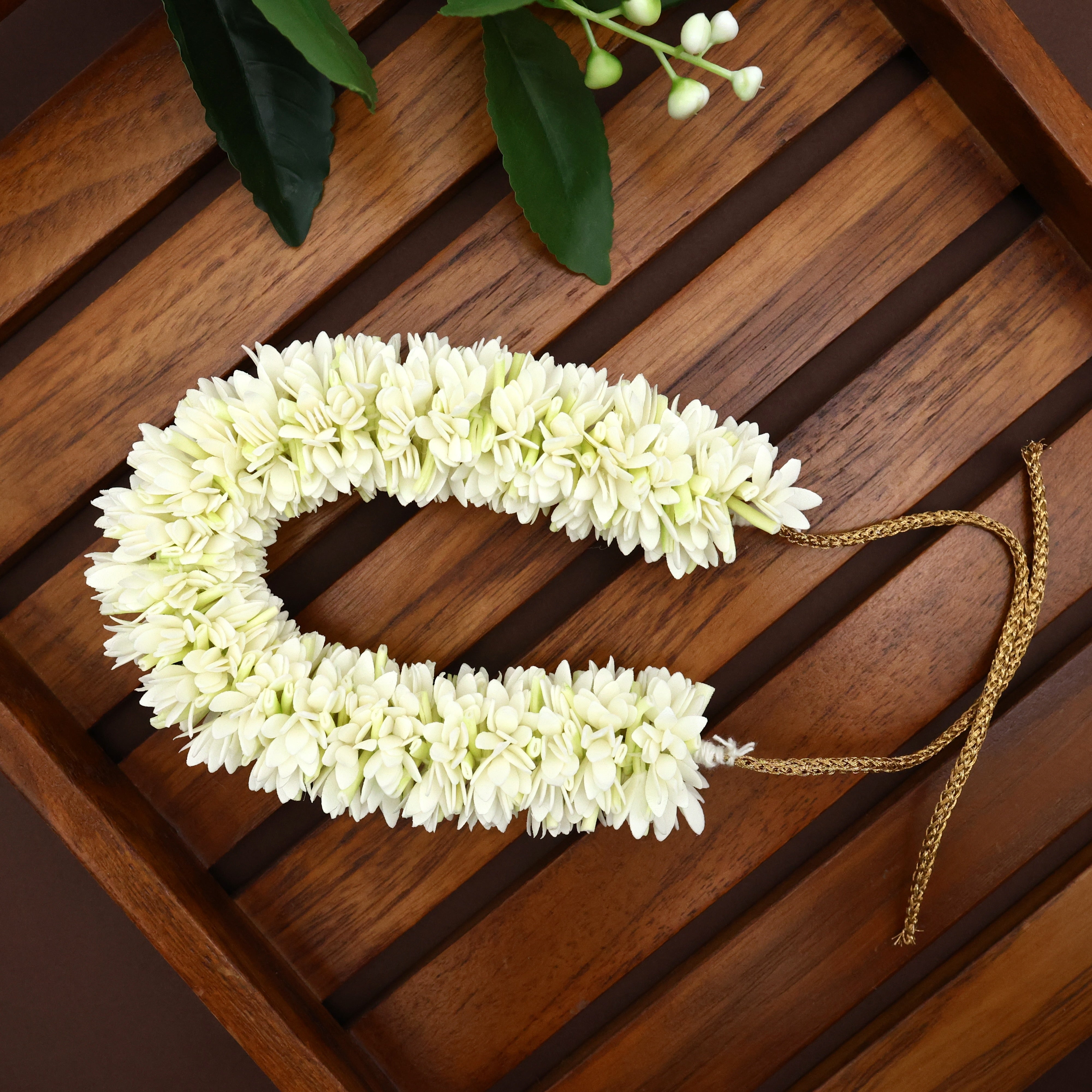 Handmade Real Look Foam Mulla Poo Bridal Veni