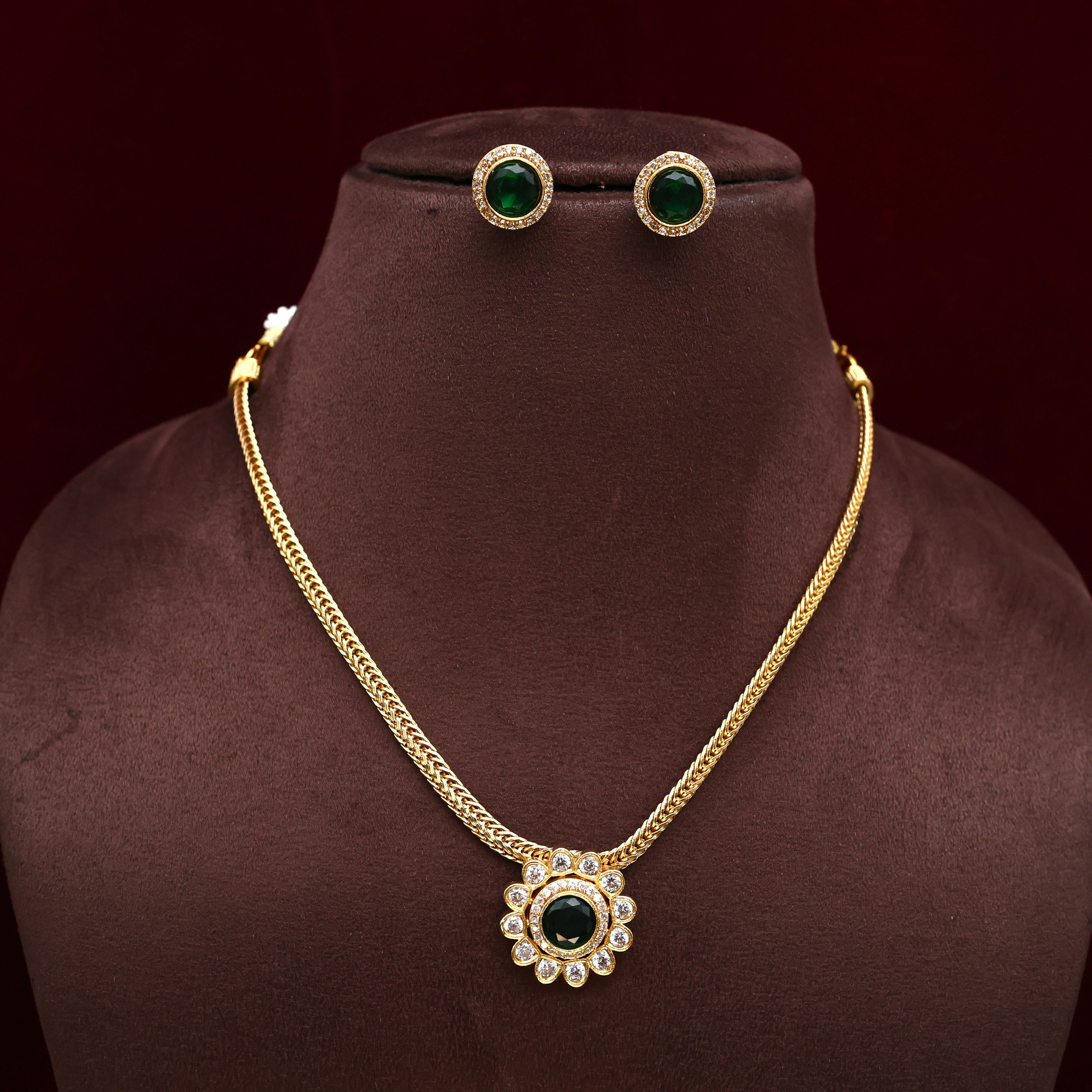 CUTE AD 12 PETALS FLOWER PENDANT NECKLACE SET - GREEN