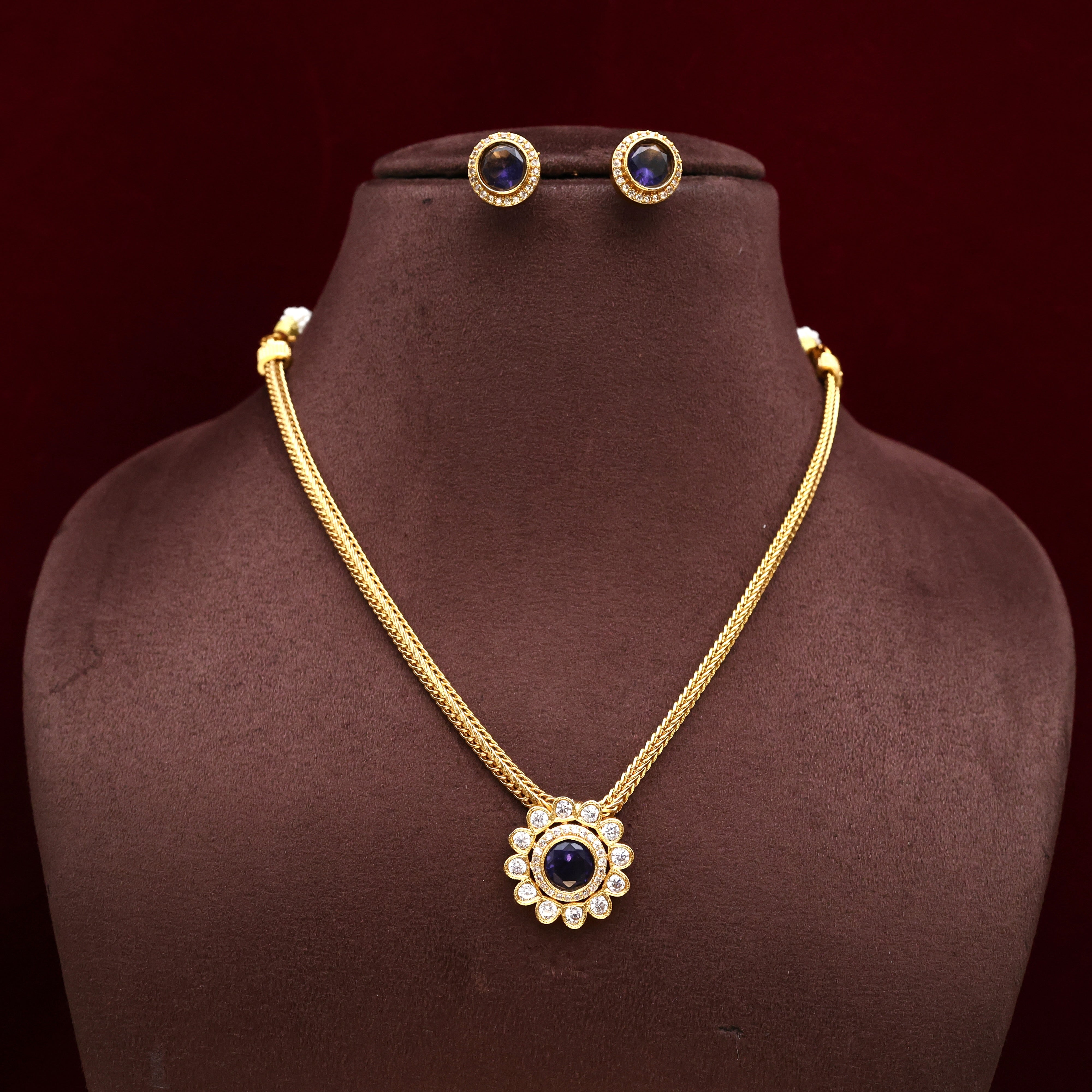 Cute AD 12 Petals Flower Pendant Necklace Set - Purple