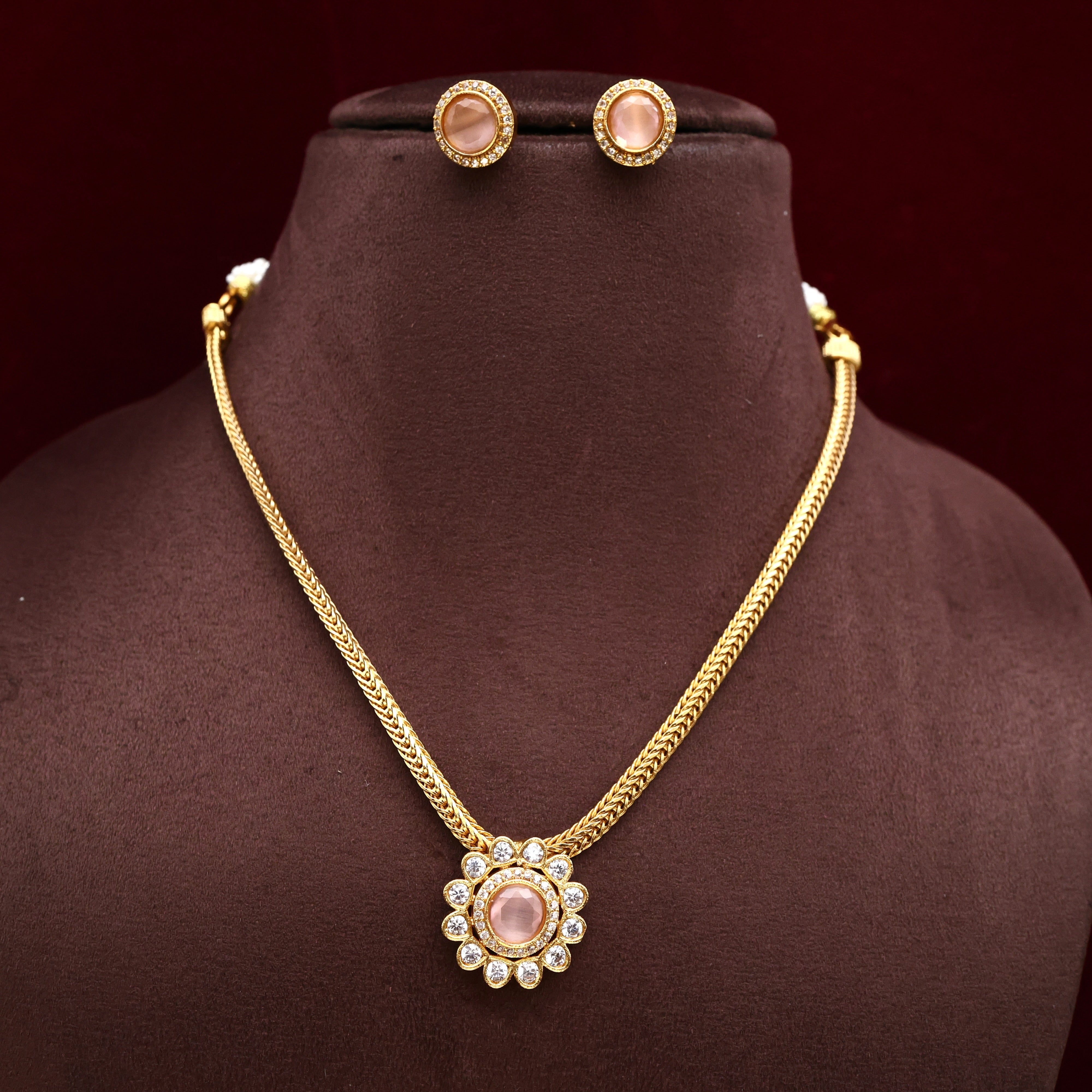 Cute AD 12 Petals Flower Pendant Necklace Set - Pink