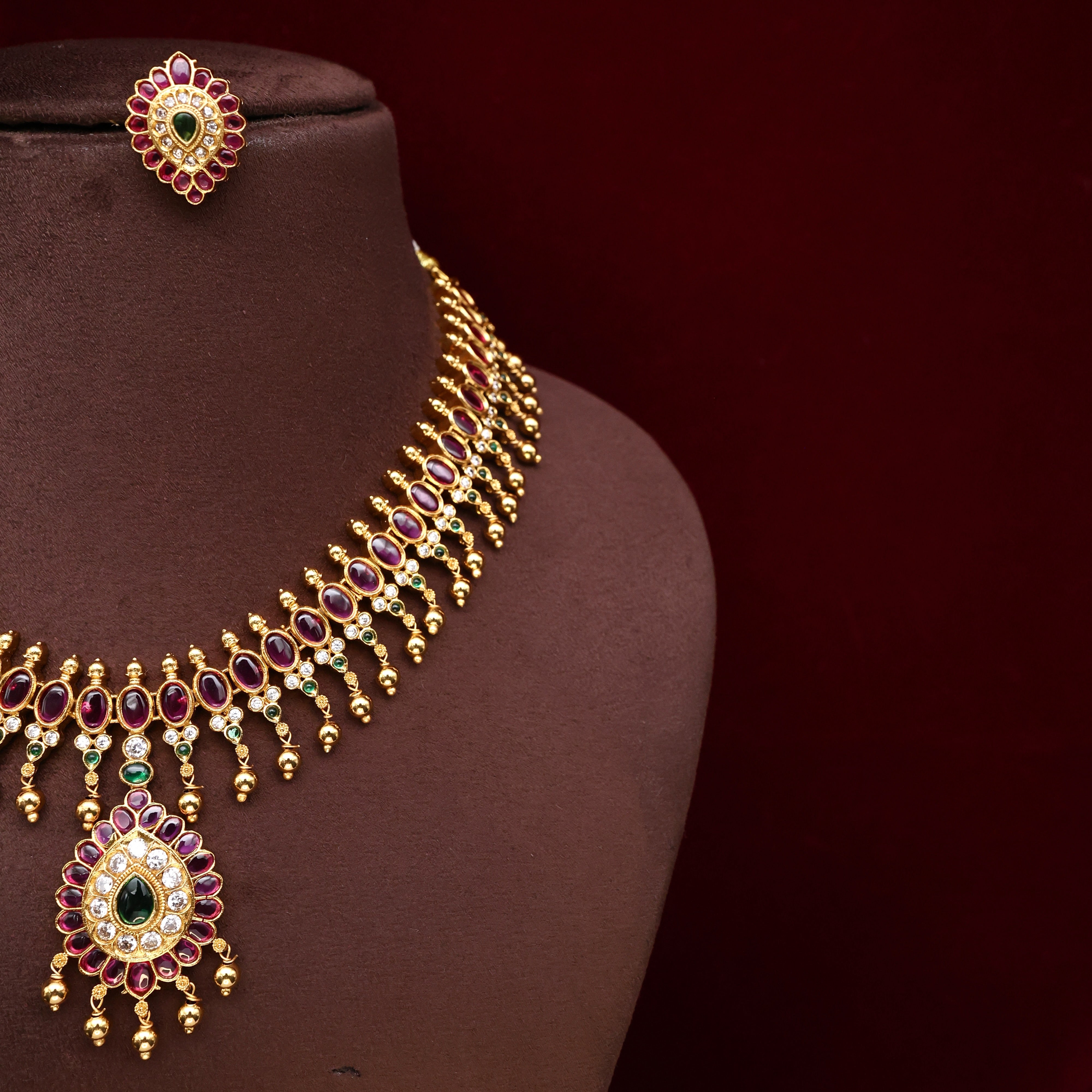 PREMIUM KEMP TILAK DROP BRIDAL NECKLACE SET