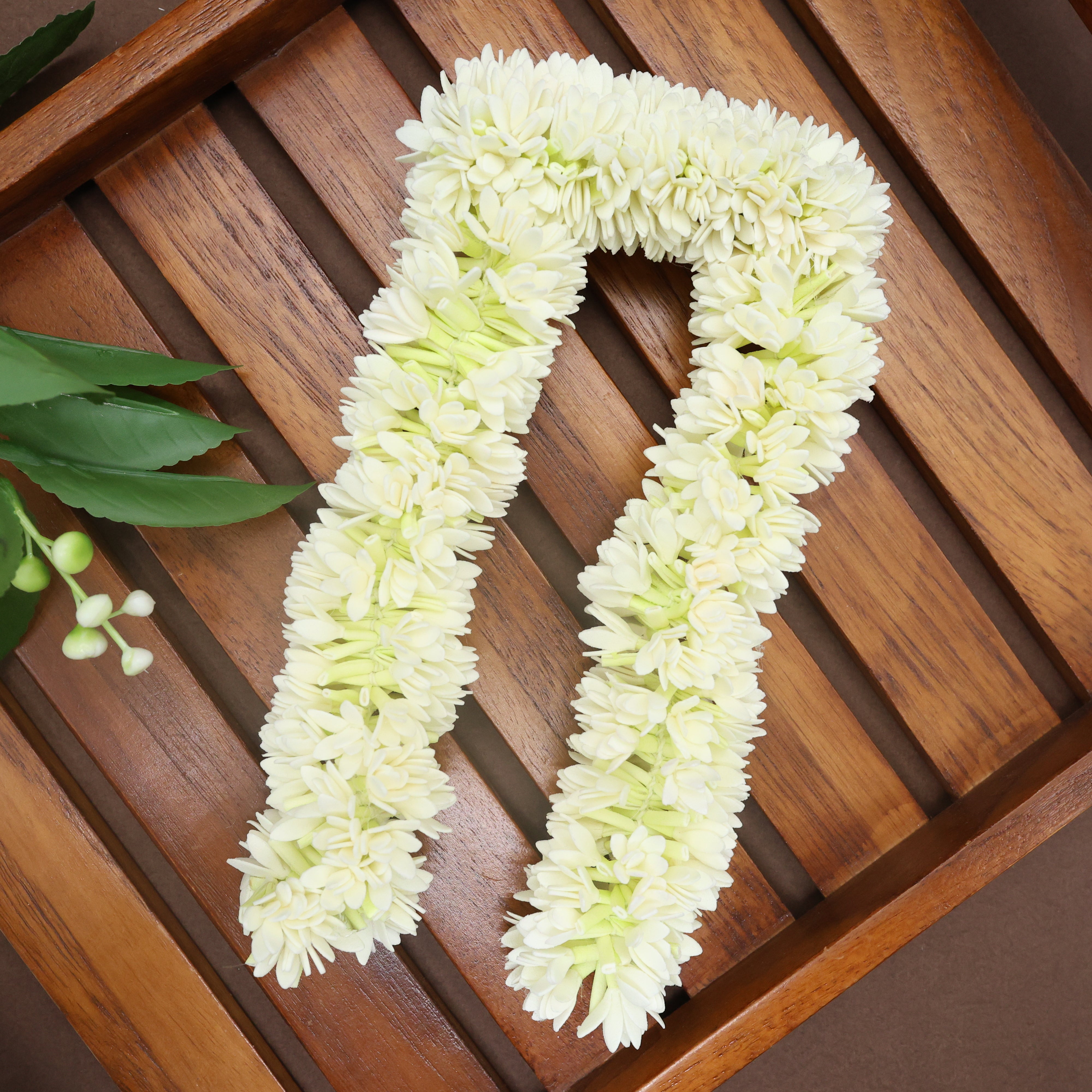 Very Easy to Wear Real Looking Reusable Foam Bloomed Mulla Poo with French Barrette Clip