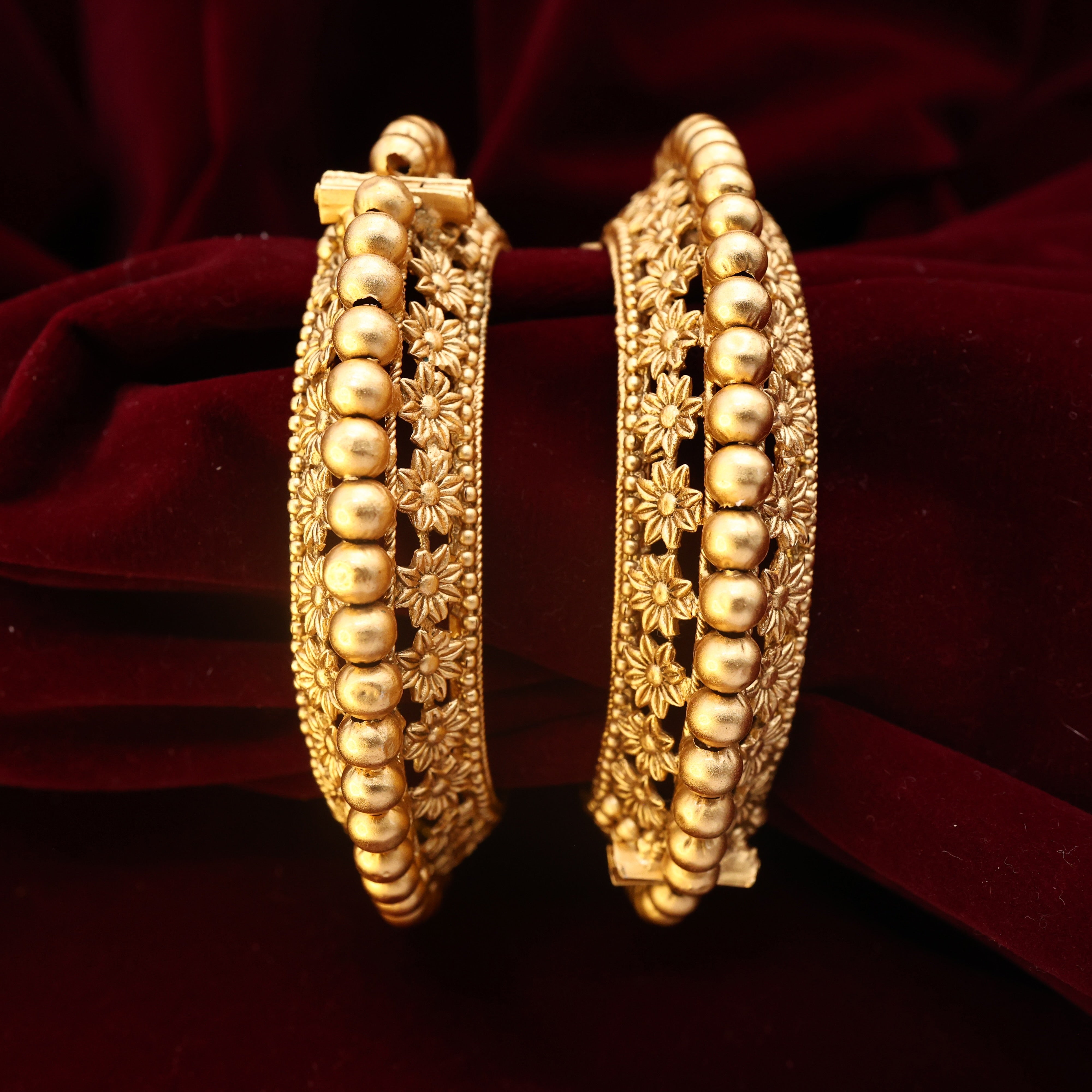 Rajwadi Polish Thick Flower Balls Bridal Border Bangles