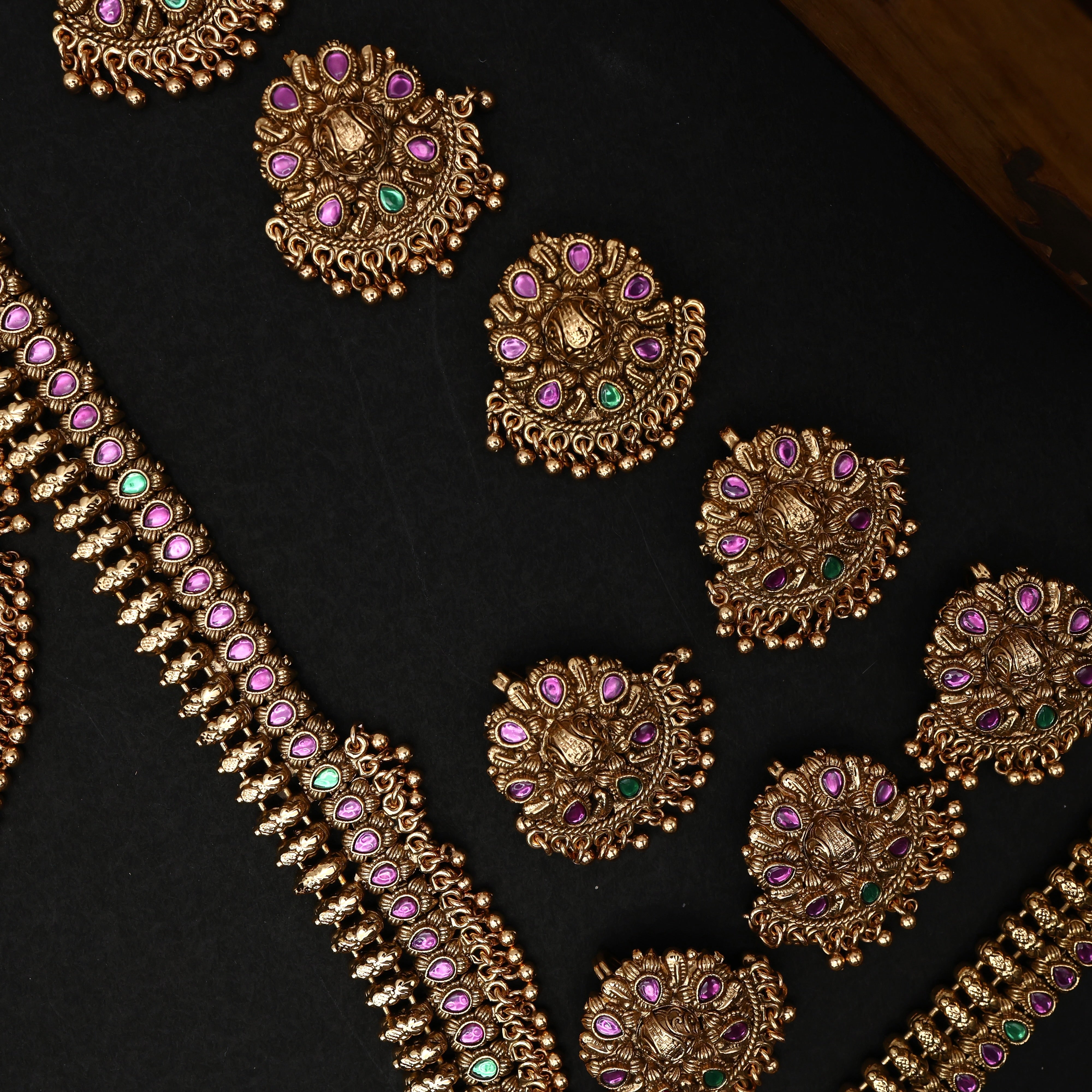 Antique Nagas Precious Kemp Flower Buds Full Bridal Set