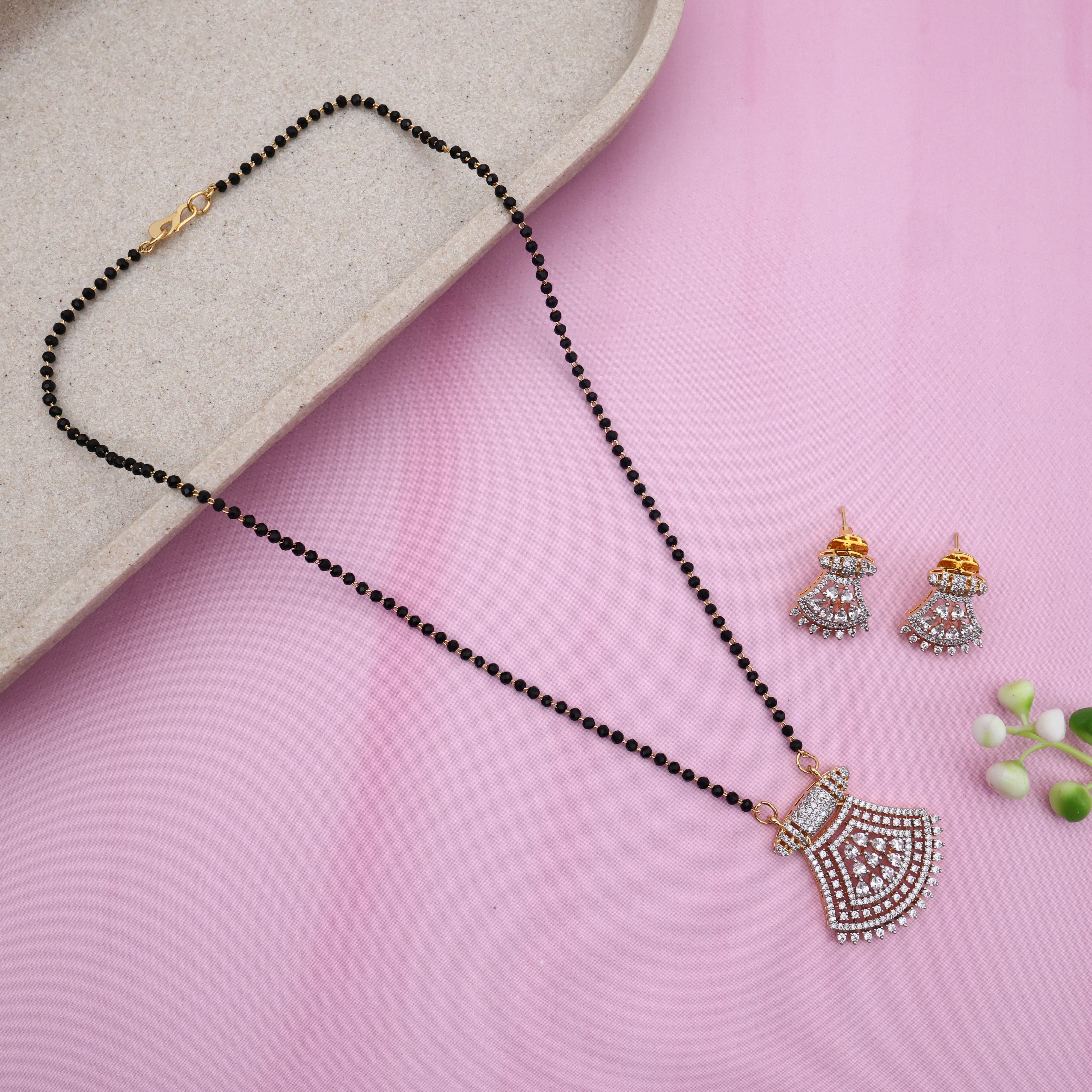 Diamond Look Shell Pendant Black Beads Mangalsutra Chain