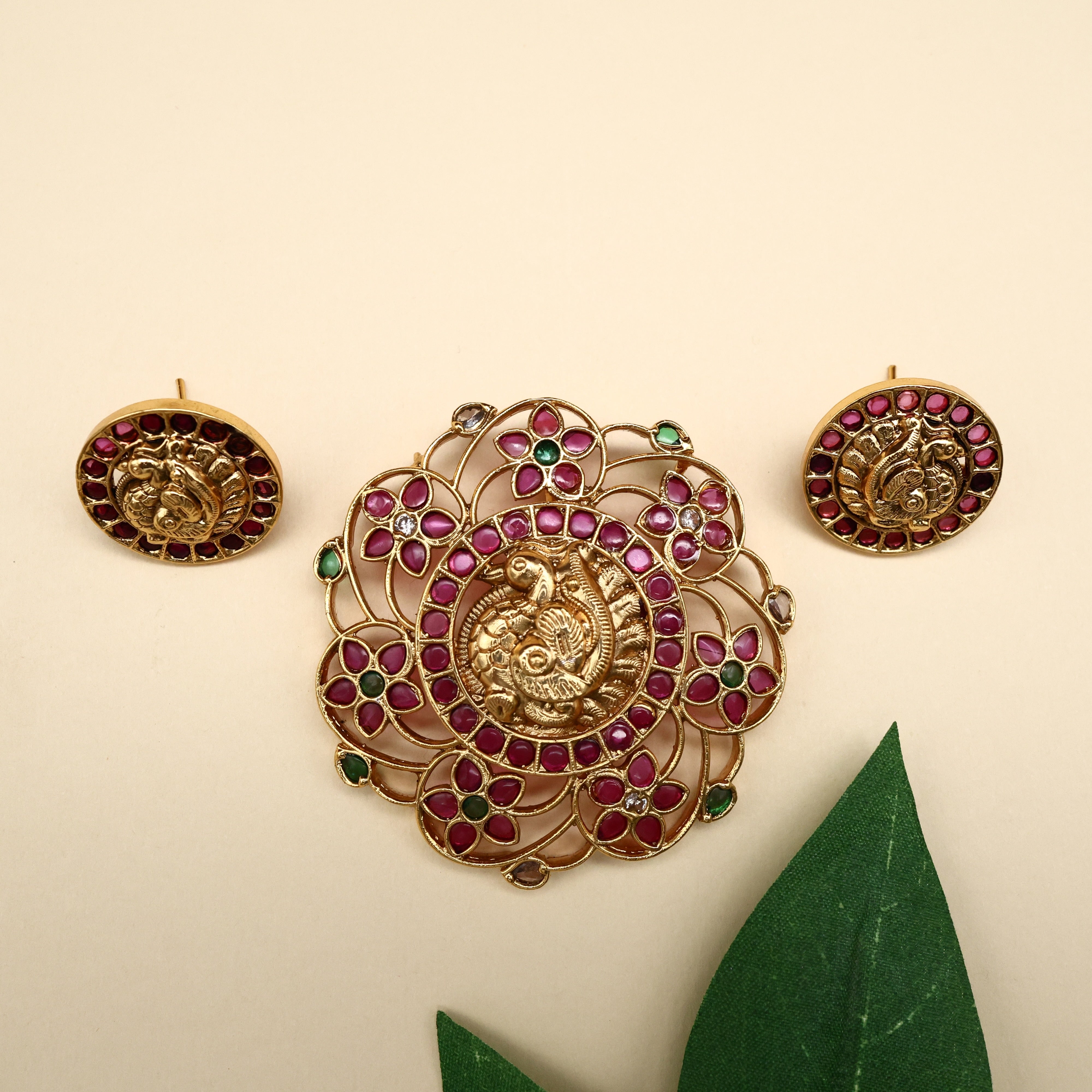 Premium Kemp Kundan Antique Annapakshi Chakram Detachable Pendant Set