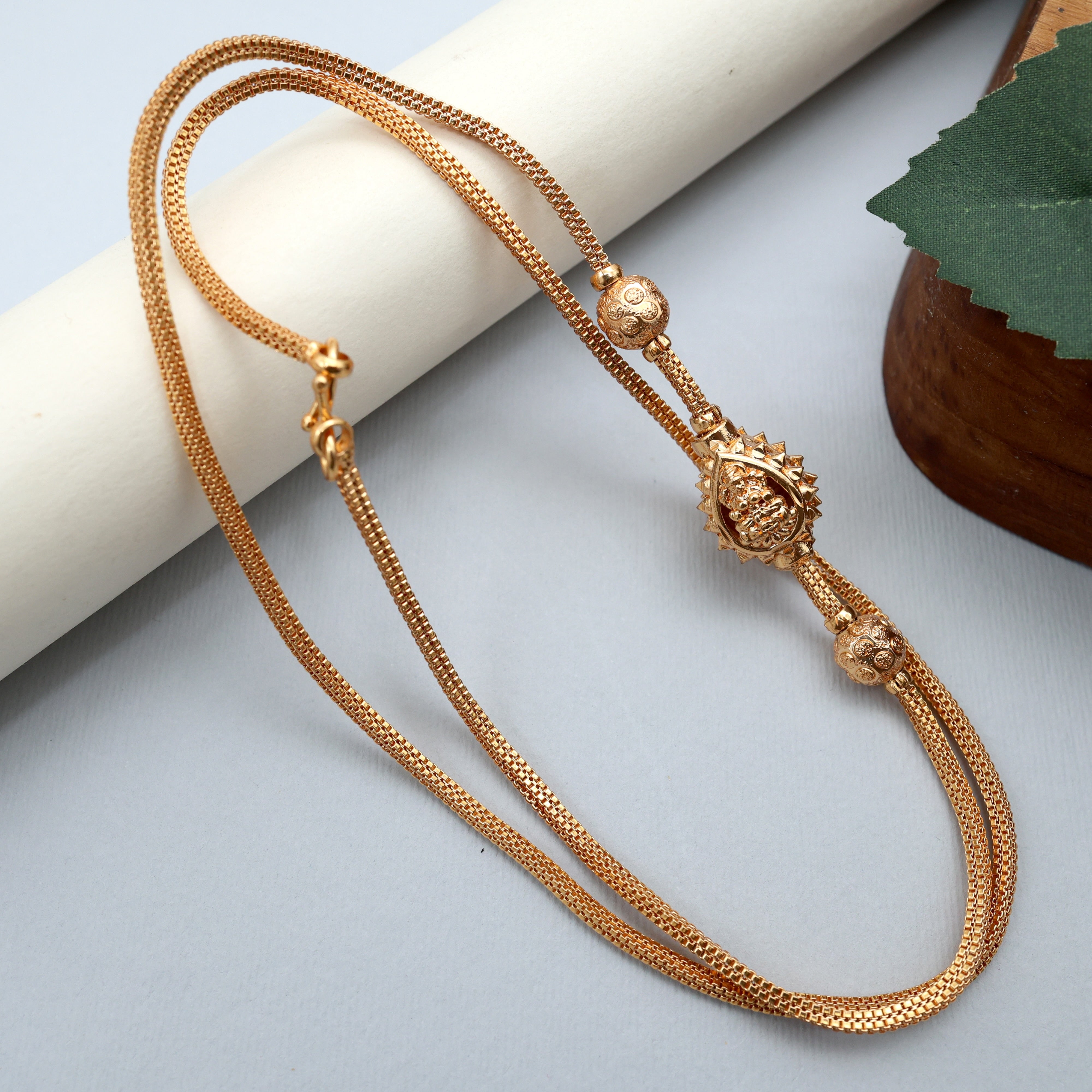 Gold Tone Lakshmi Gundu Mugappu/Mogappu Chain