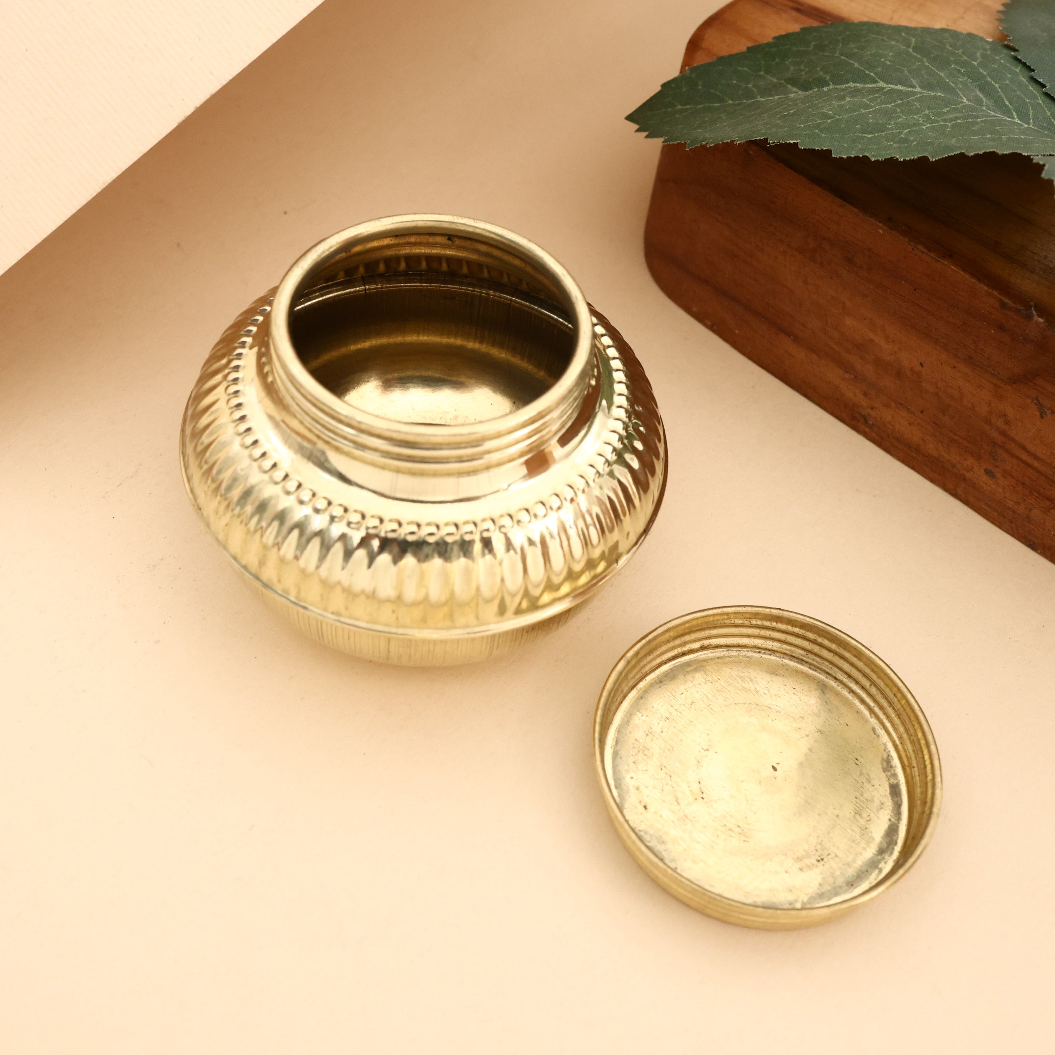 Brass Matki Haldi/Kumkum Dabbi - Sindoor Box (Assorted Prints)