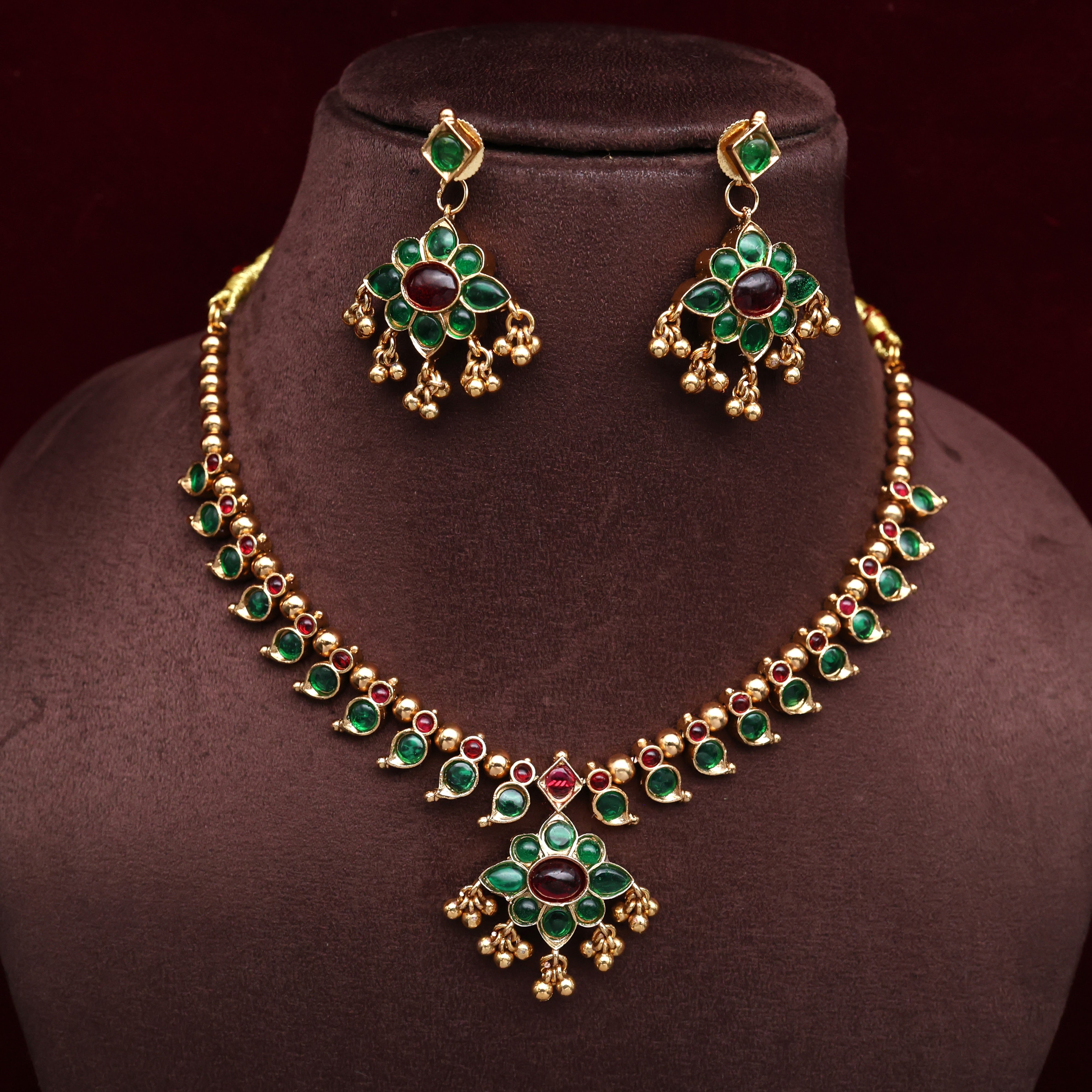 PREMIUM KEMP REVERSIBLE MANGO FLOWER PENDANT NECKLACE SET - RUBY & GREEN