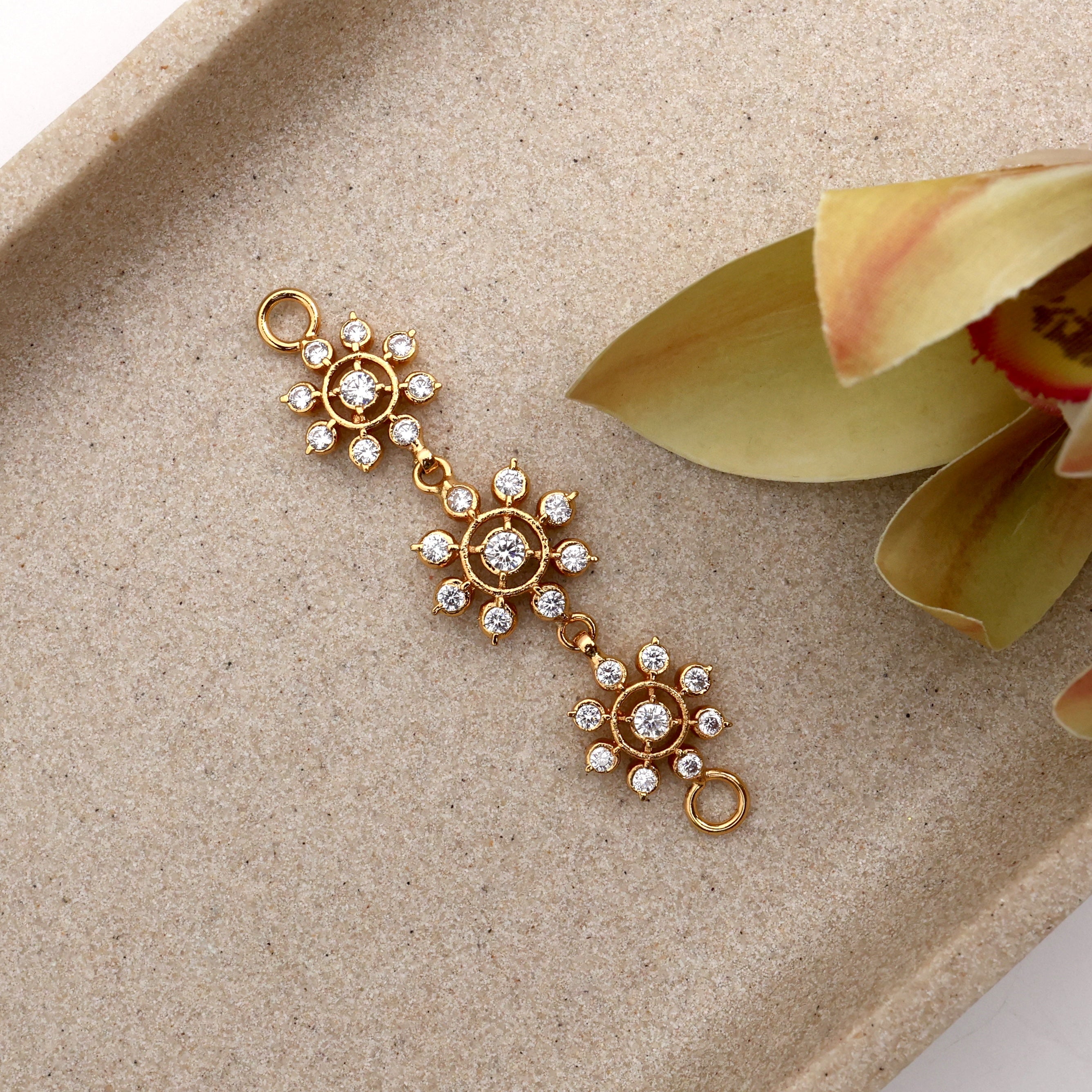 Diamond Look Micro Gold 3 Circle Flowers Mogappu Pendant