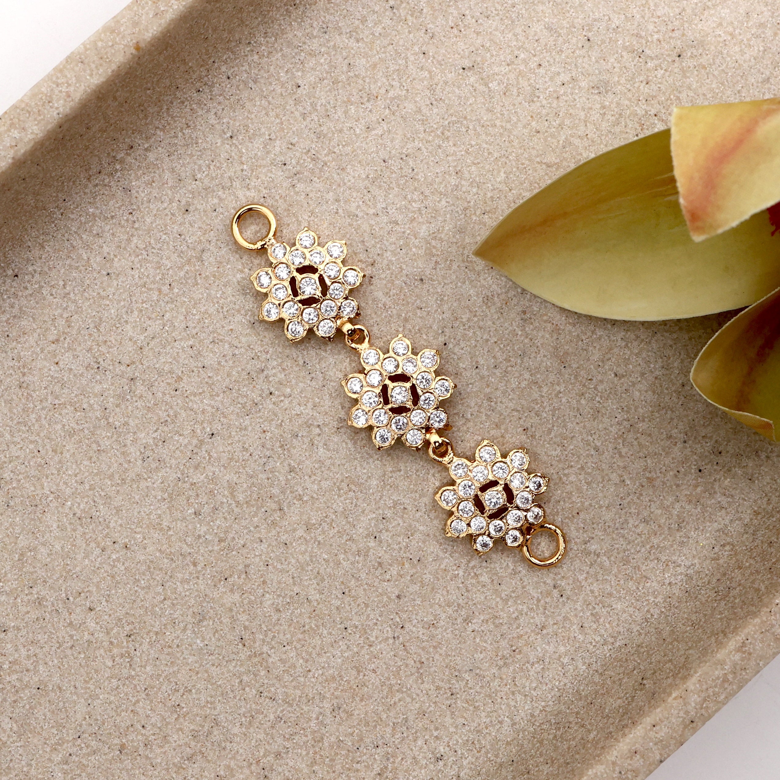 Diamond Look Micro Gold 3 Flowers Mogappu Pendant