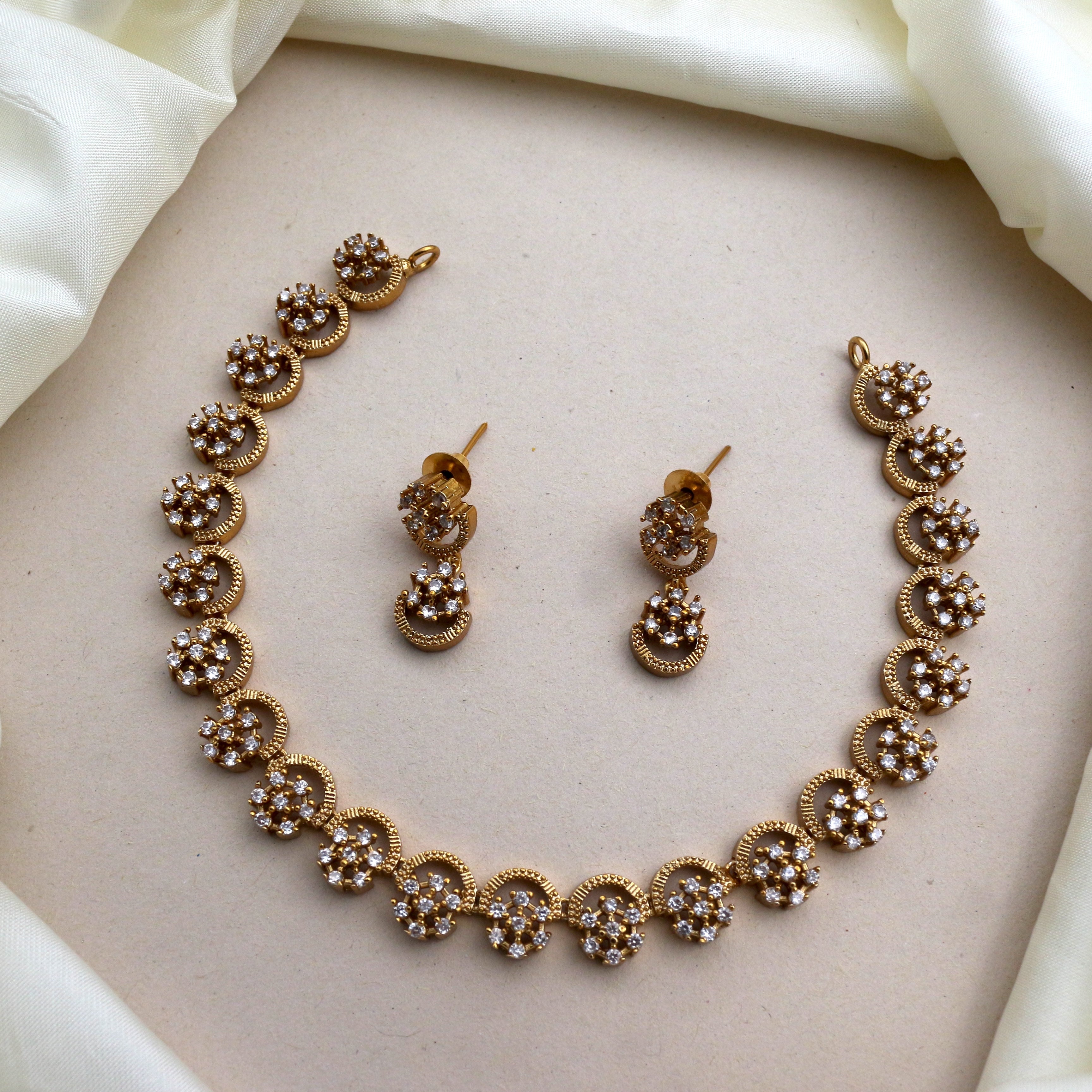 Diamond Look Small Flower Elegant AD Necklace Set