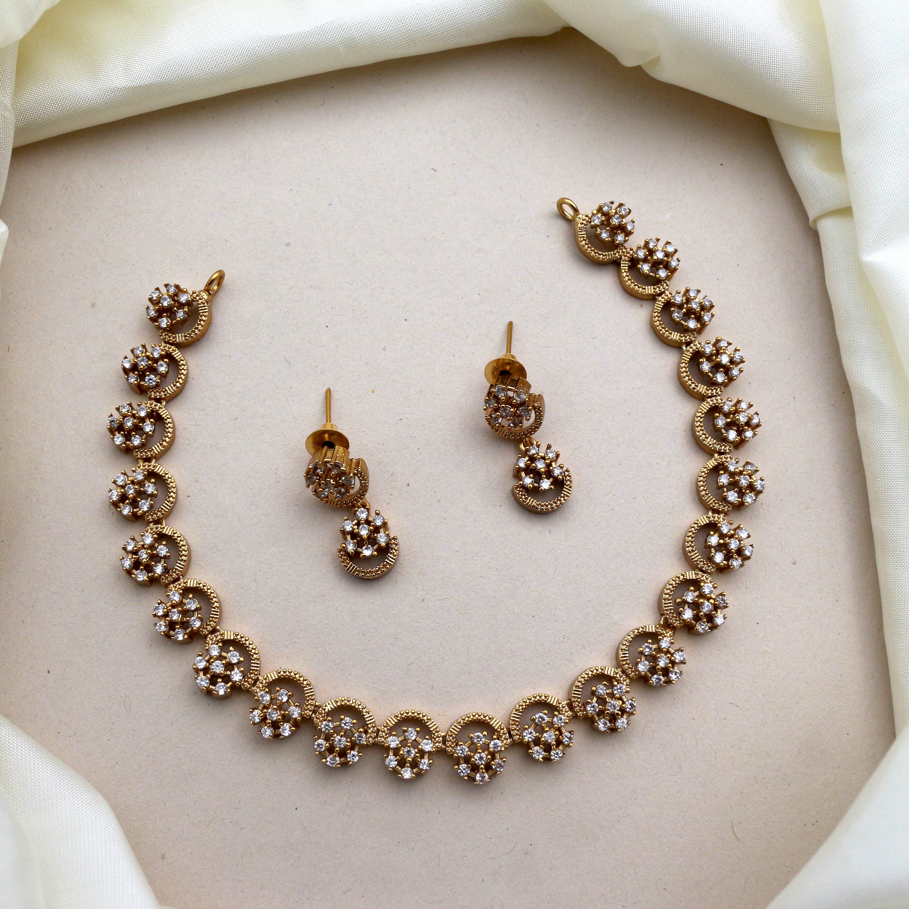 Diamond Look Small Flower Elegant AD Necklace Set