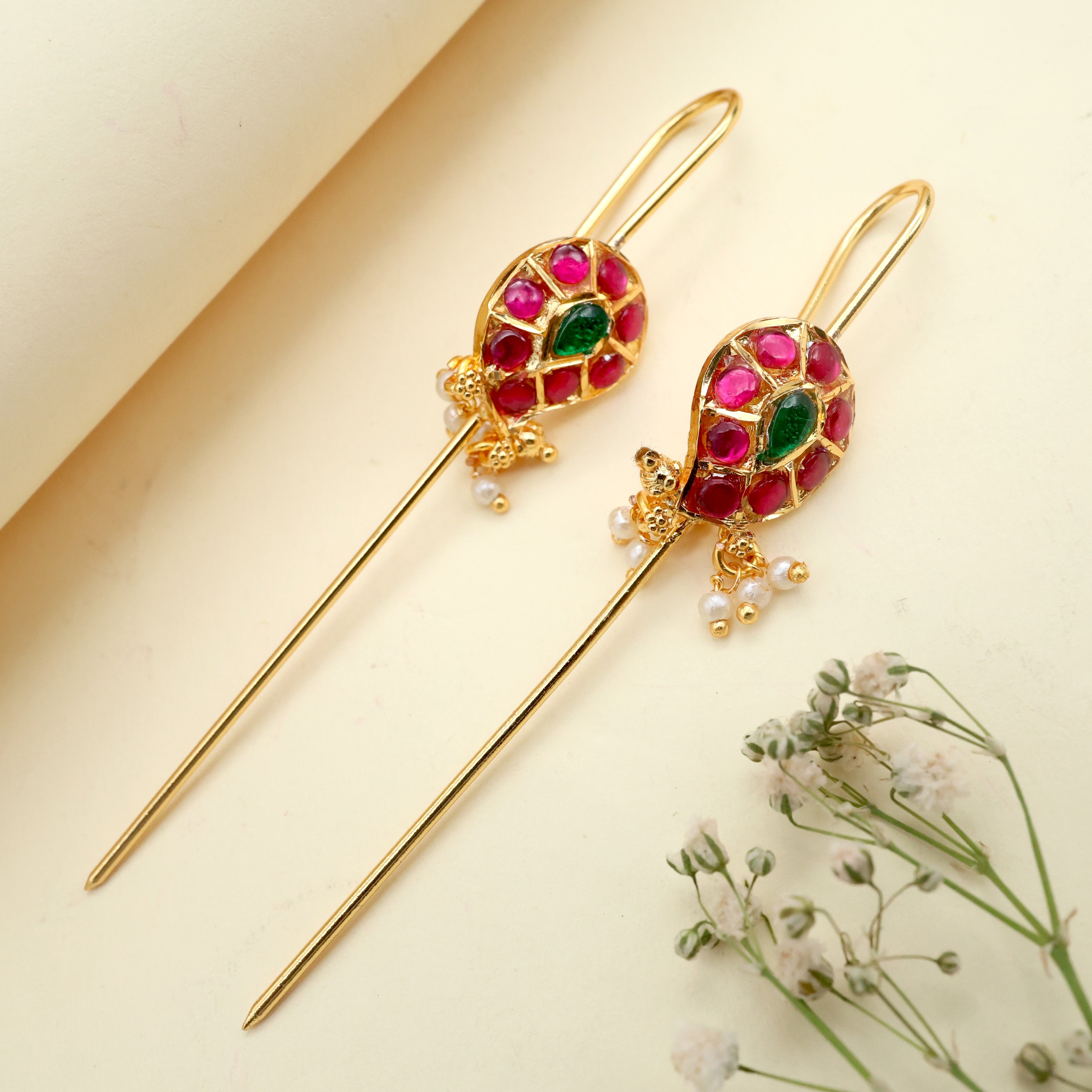 REAL GOLD LOOK ANTIQUE JADAU KUNDAN Mango NEEDLE EARCUFF EARRINGS - Ruby With Green