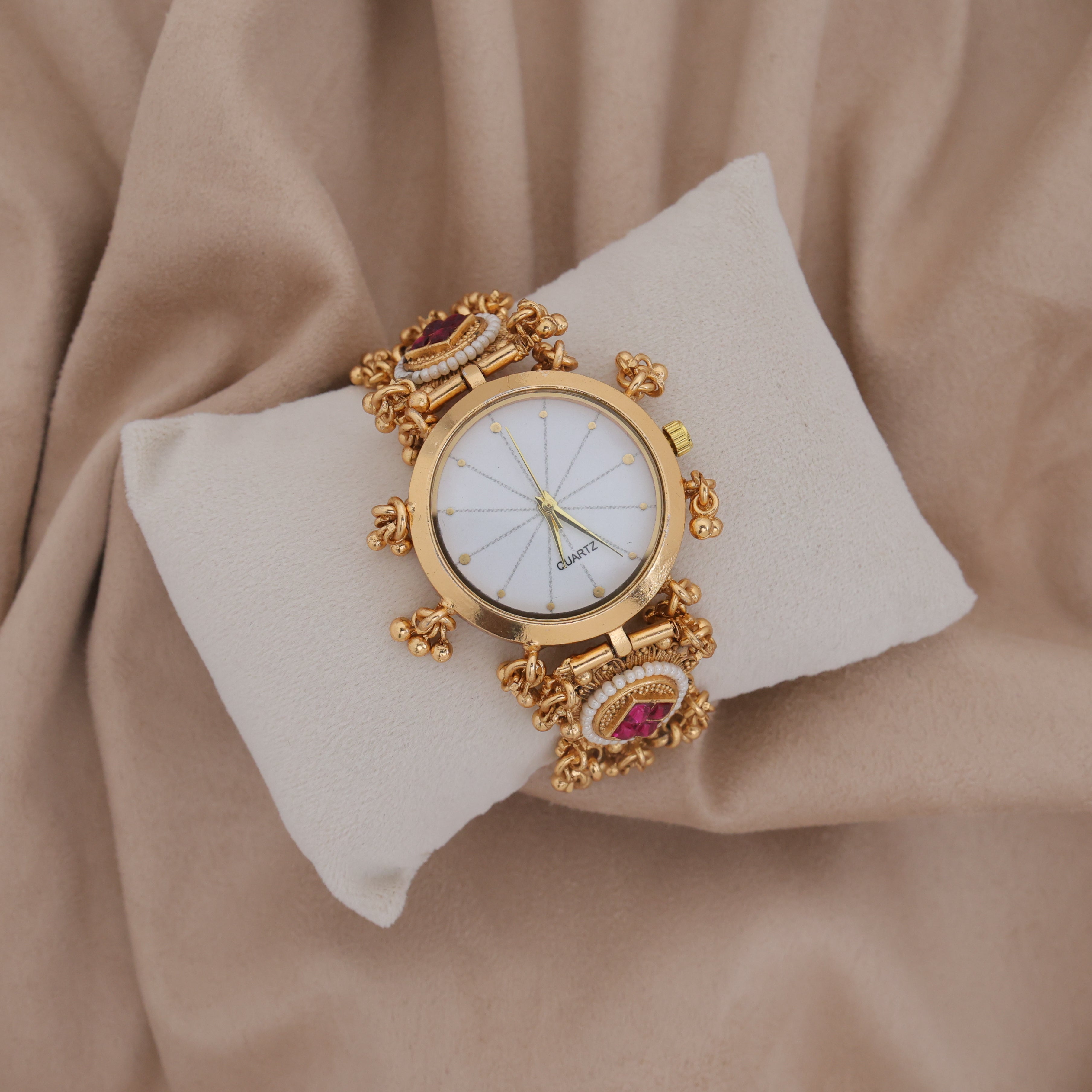 Gold Tone Rich Heritage Floral Detailing Kemp Kundan Bracelet Watch