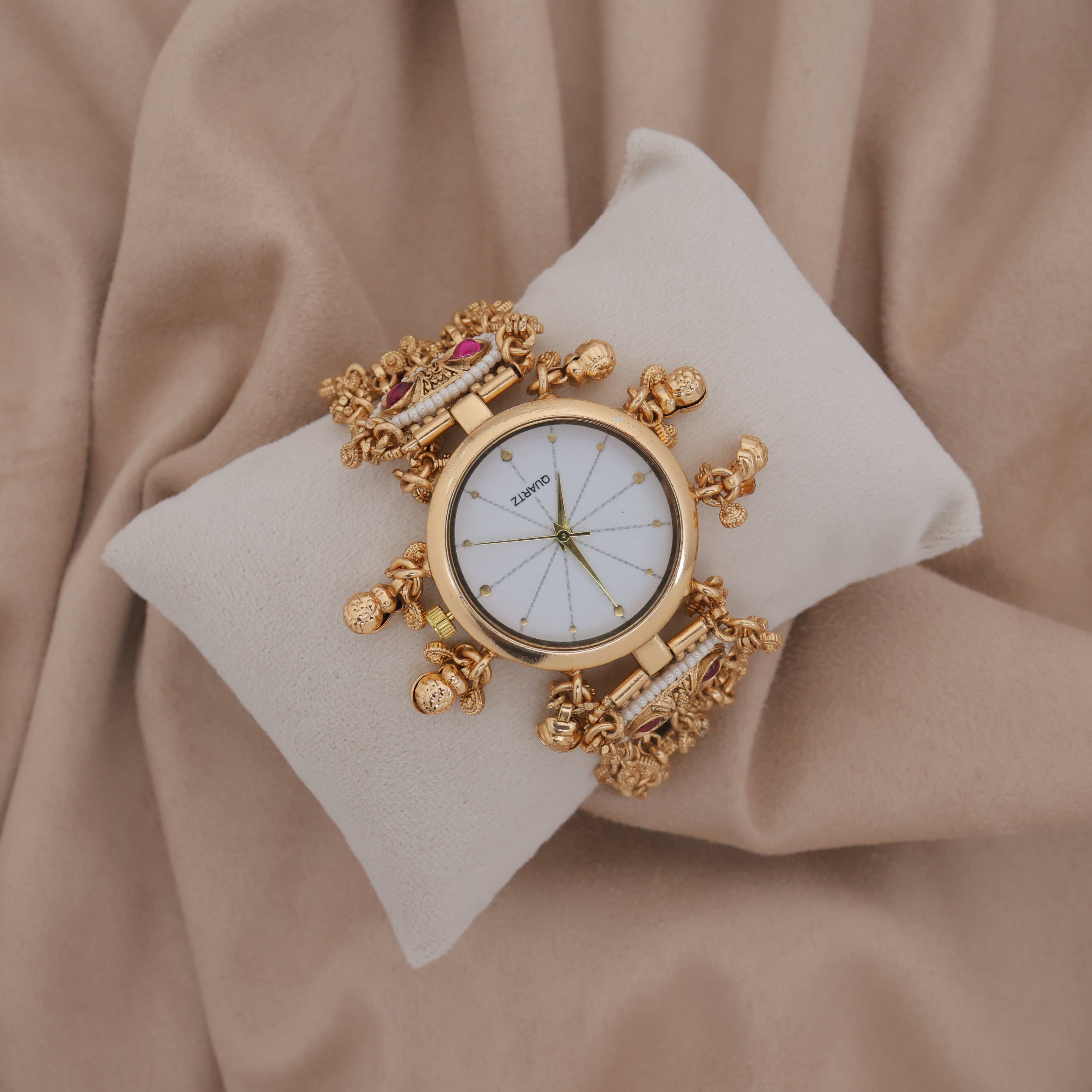 Gold Tone Rich Heritage Flower Detailing Kemp Kundan Bracelet Watch