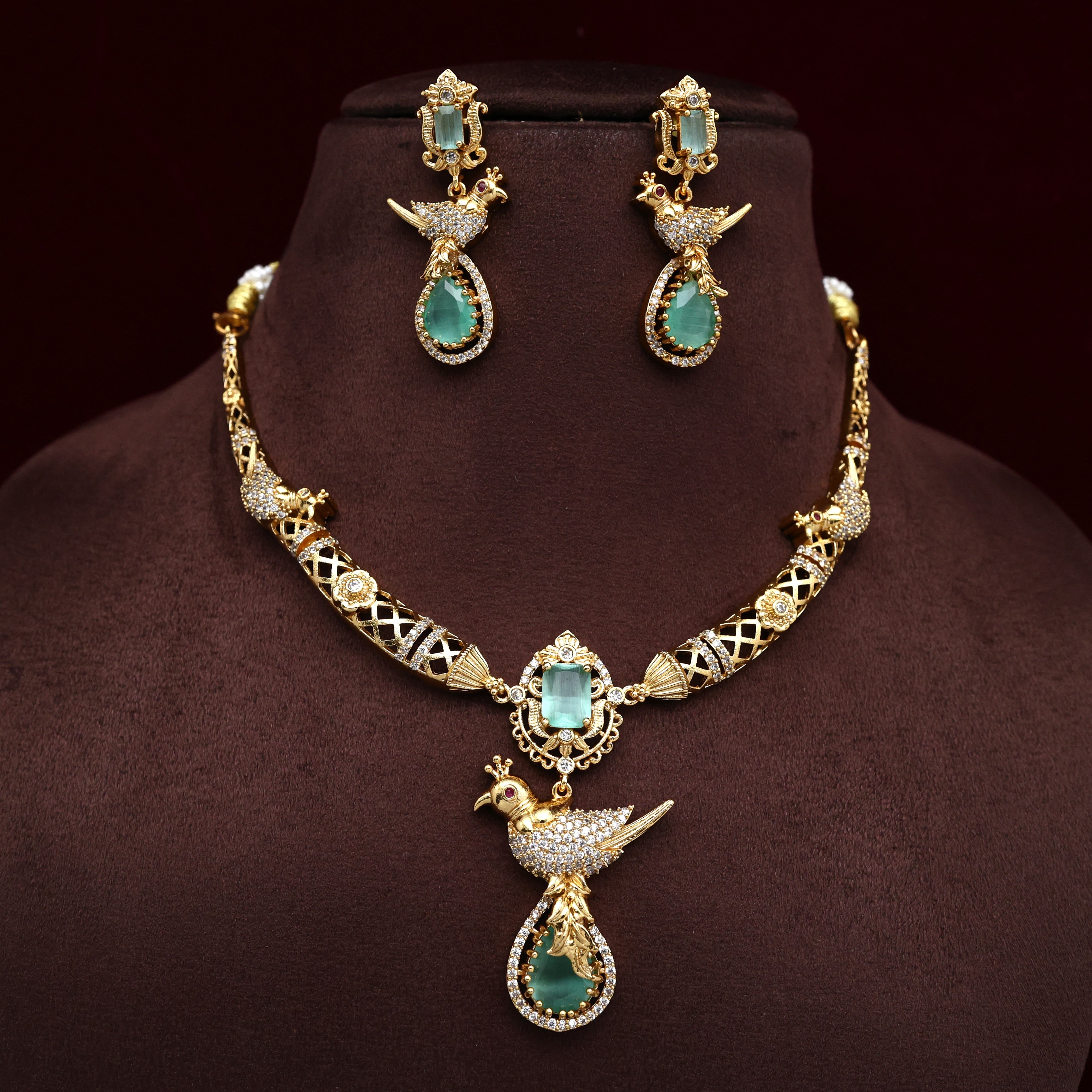 Antique AD Contemporary Chidiyaa Hasli Necklace - Mint Green