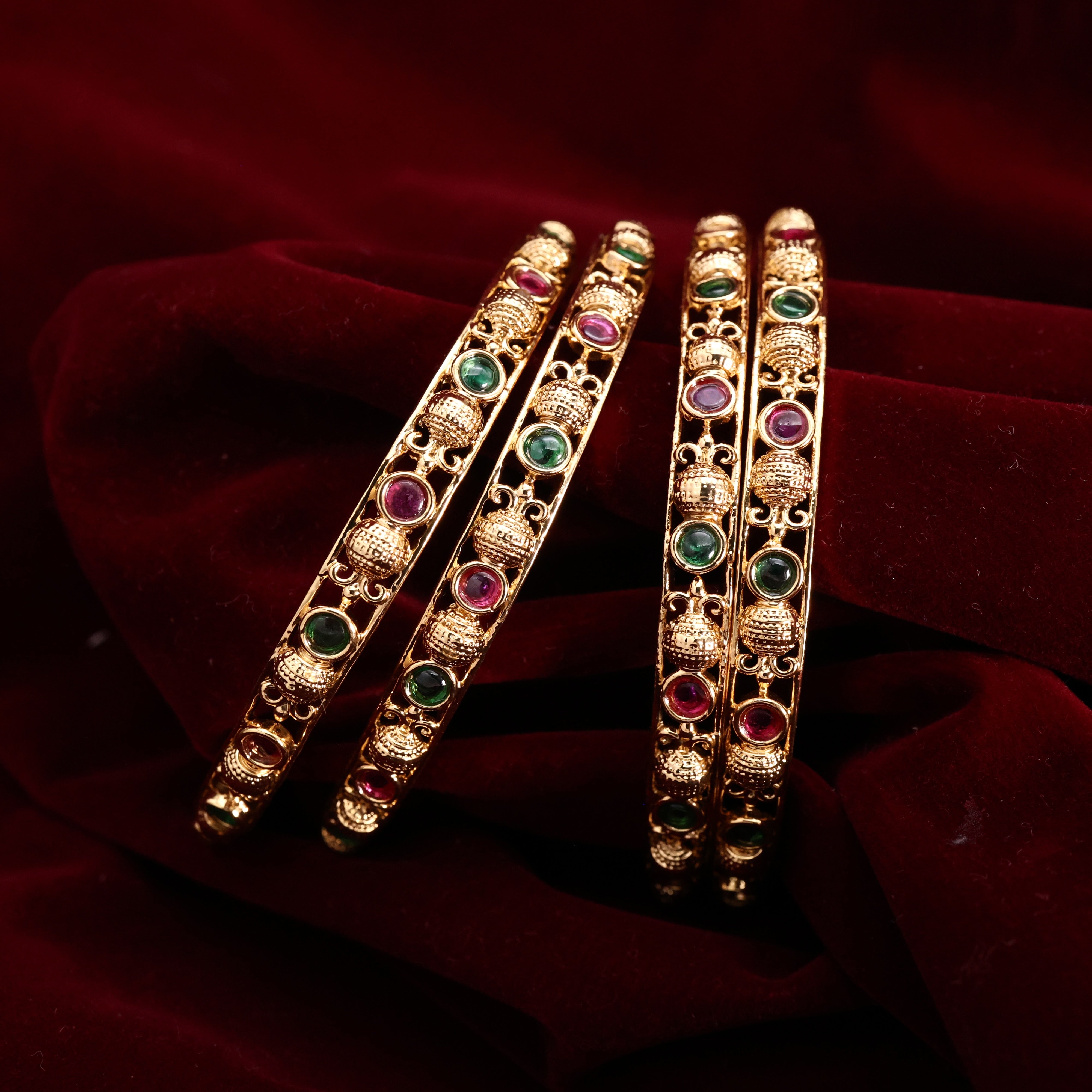 Set of 4 Unique Kalash Kemp Bangles For Women