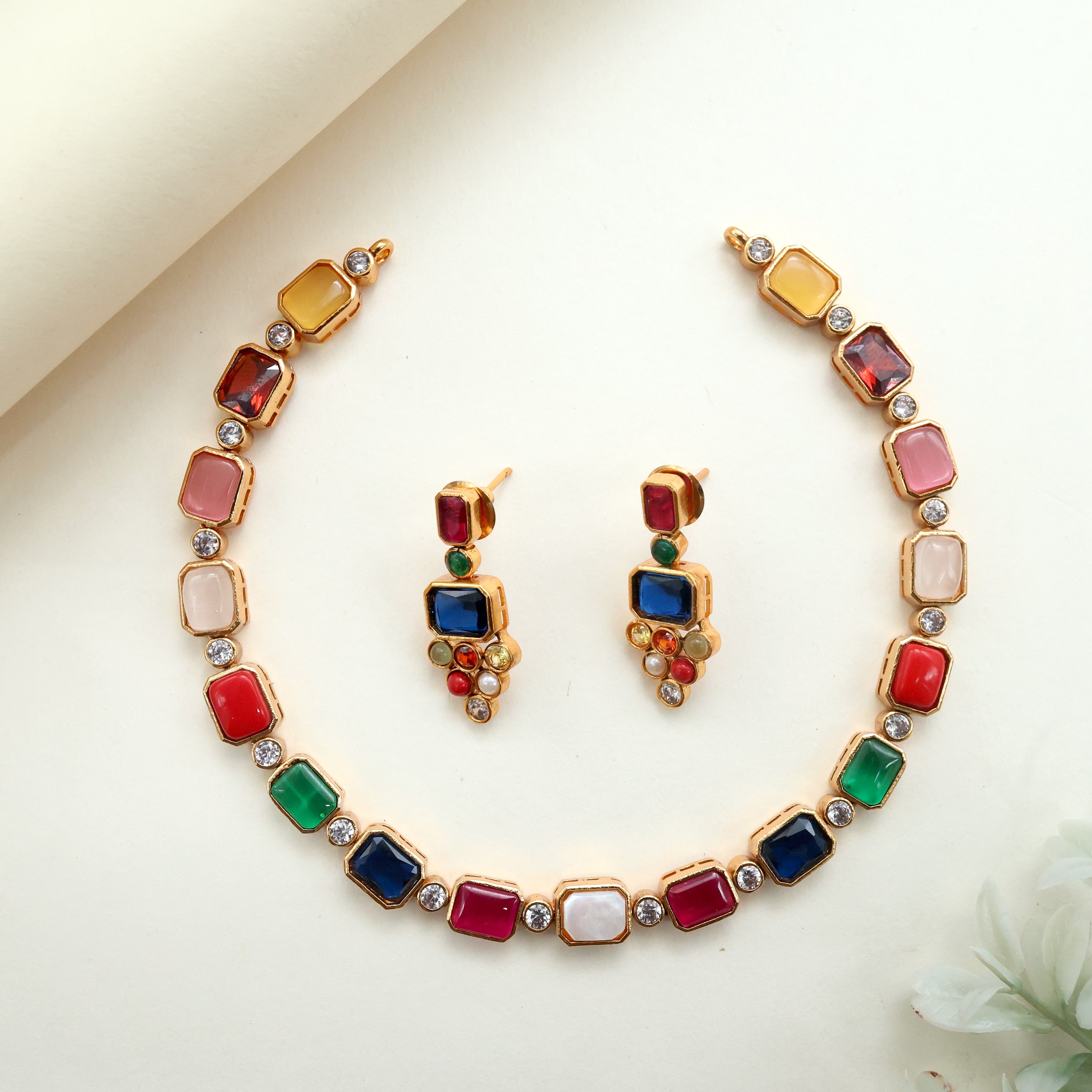 Antique Gold Navarathna Necklace Set