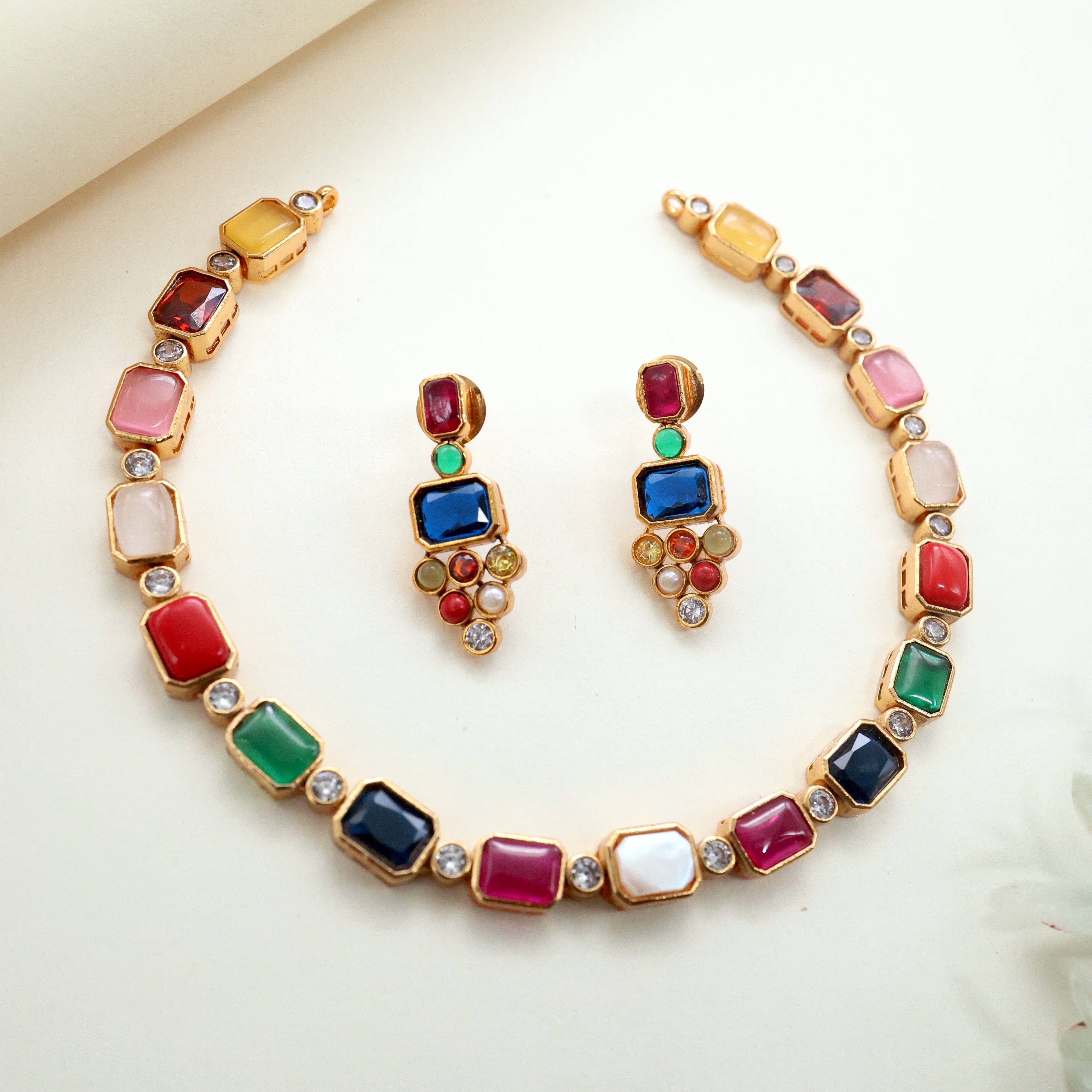 Antique Gold Navarathna Necklace Set