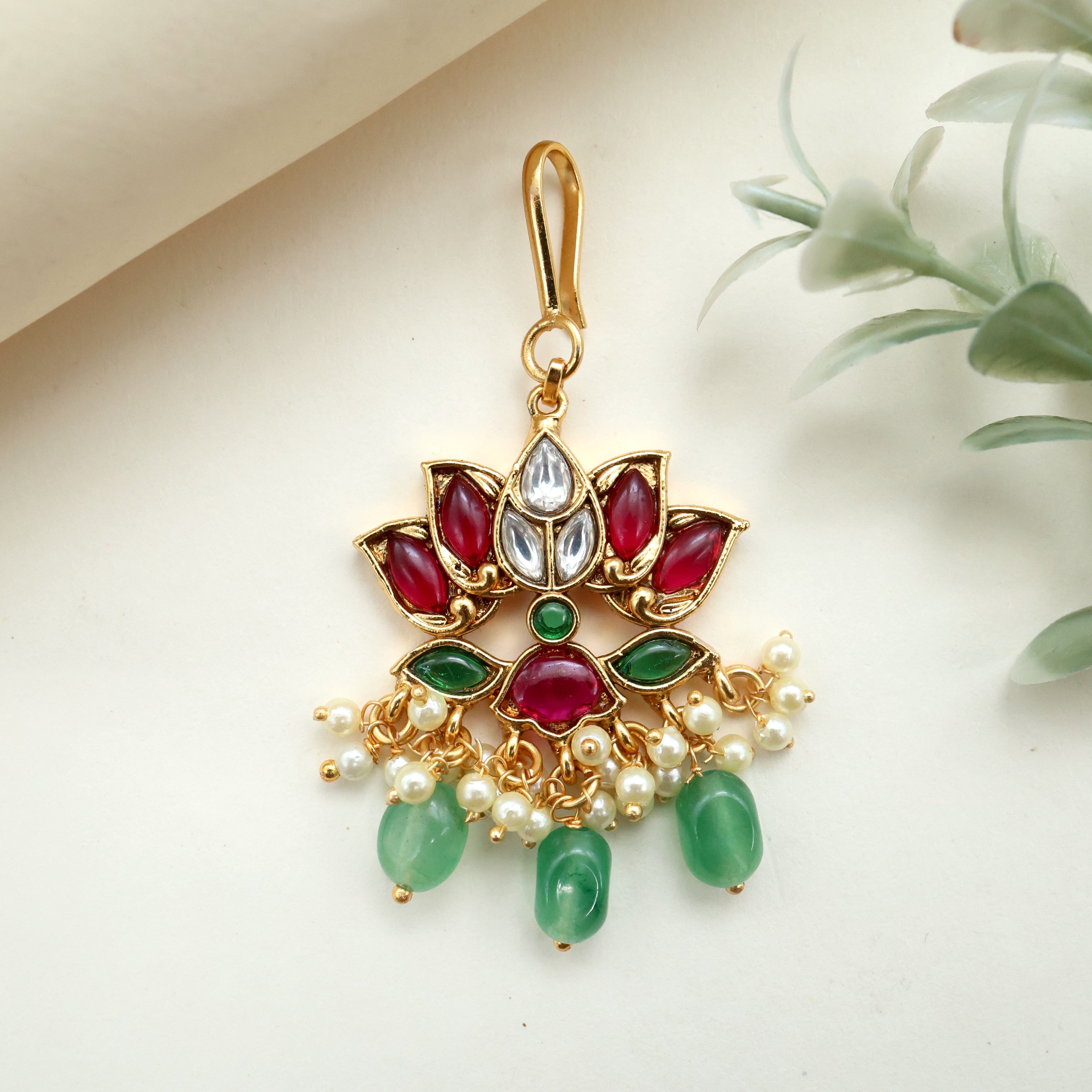 Antique Kemp Kundan Short Maang Tekka - Short Length Bridal Chutti