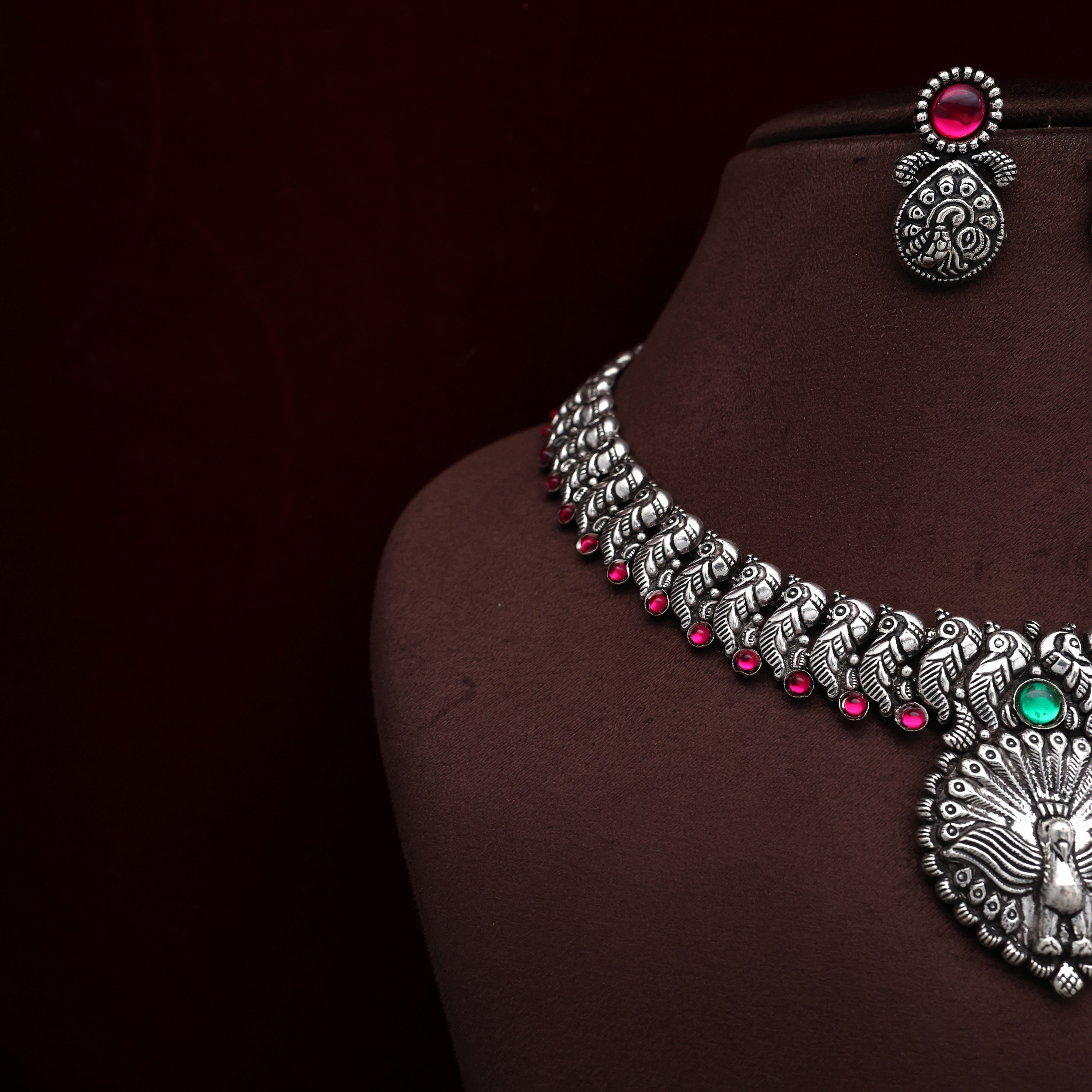 Silver Look Dancing Peacock Necklace Set