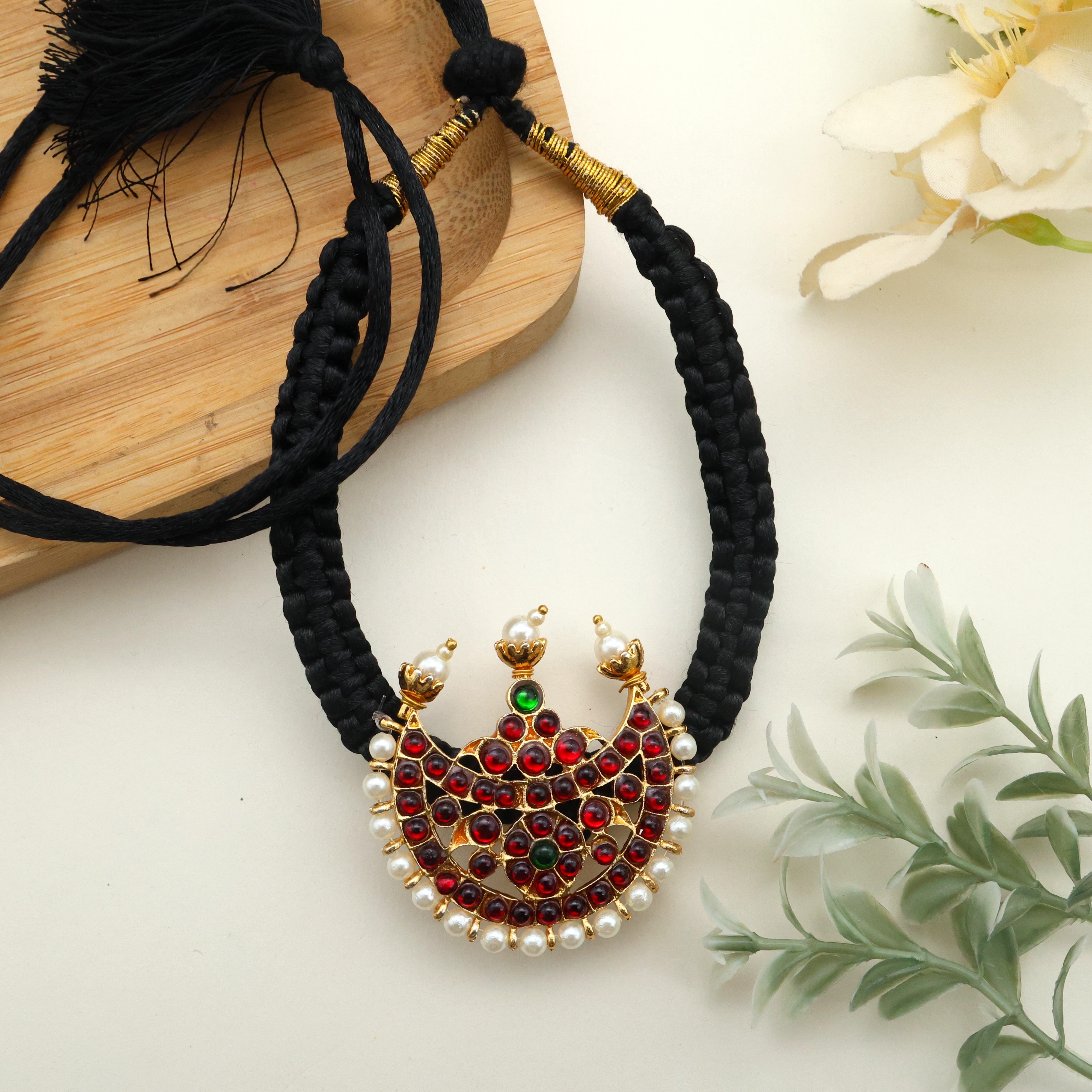 Handmade Braided Thread Kemp Chandran Pendant Necklace