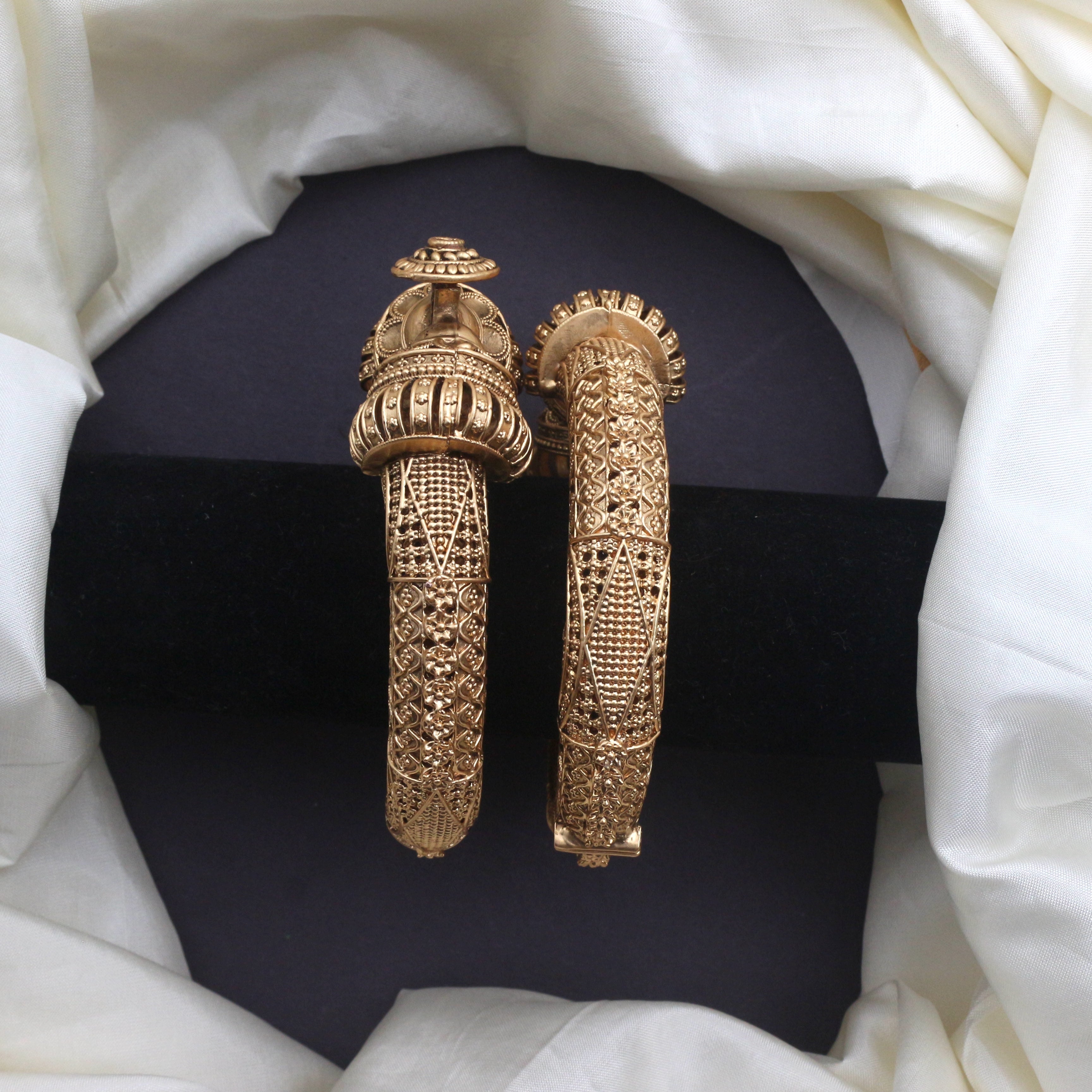 Premium Rajwadi Polish Grand & Heavy Openable Kada Bridal Bangles