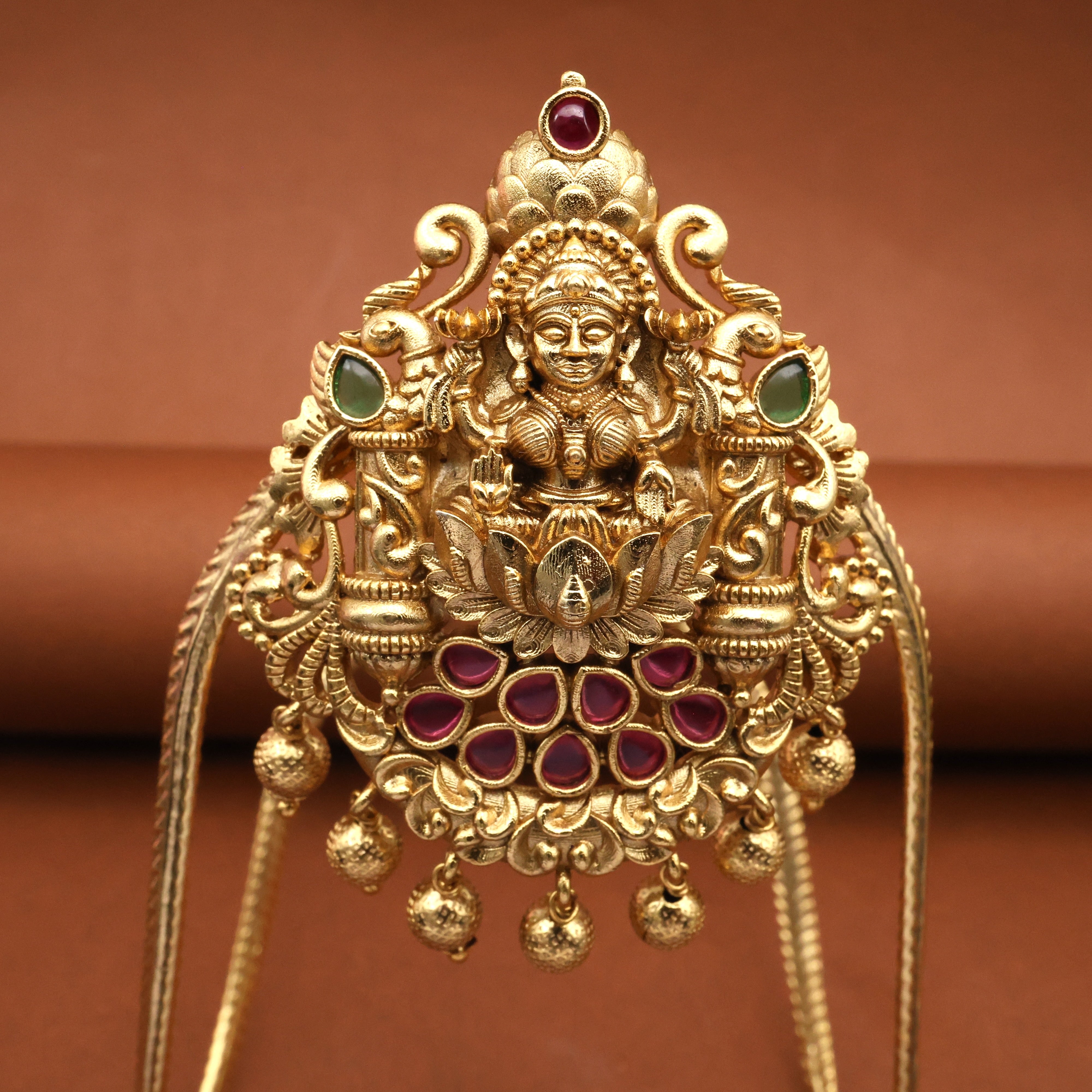 Antique Nagas Mahalakshmi Traditional Bridal Vankis