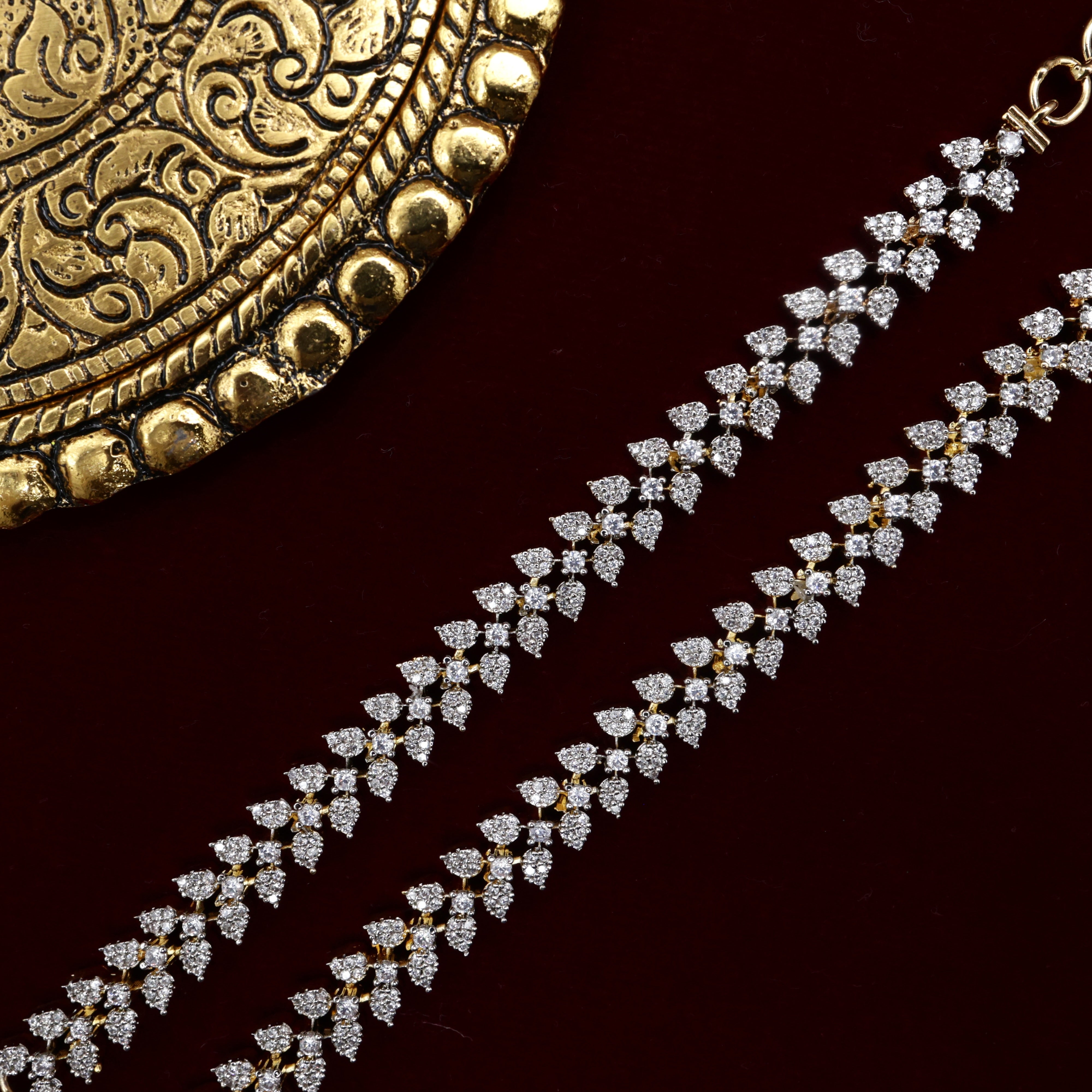 Diamond Look Double Leaf Bridal Ear Chain/Maatal